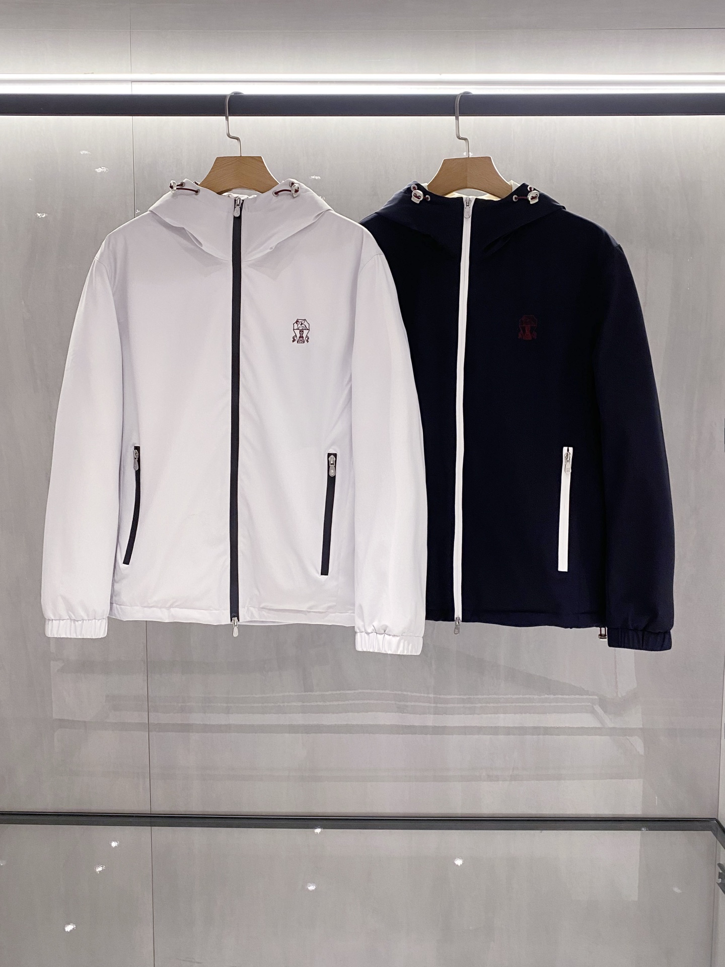 (新品)BC男士高端商务休闲连帽羽绒服外套，上海贸易公司渠道货，100%纯正血统品质，25年F/W秋冬新