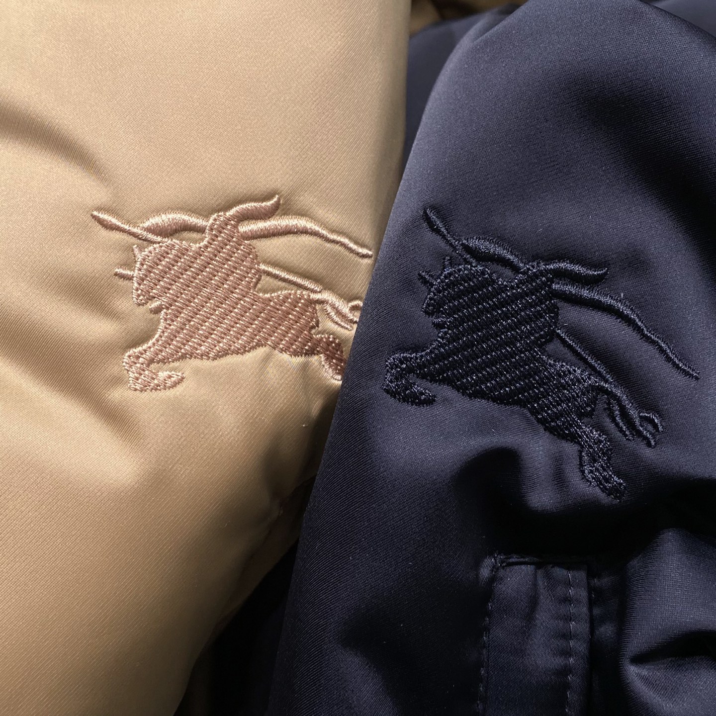 Burberry Reversible Down Jacket, High-Density Tech Fiber, Classic Check Lining 7 i1759593810445 2236 0 4