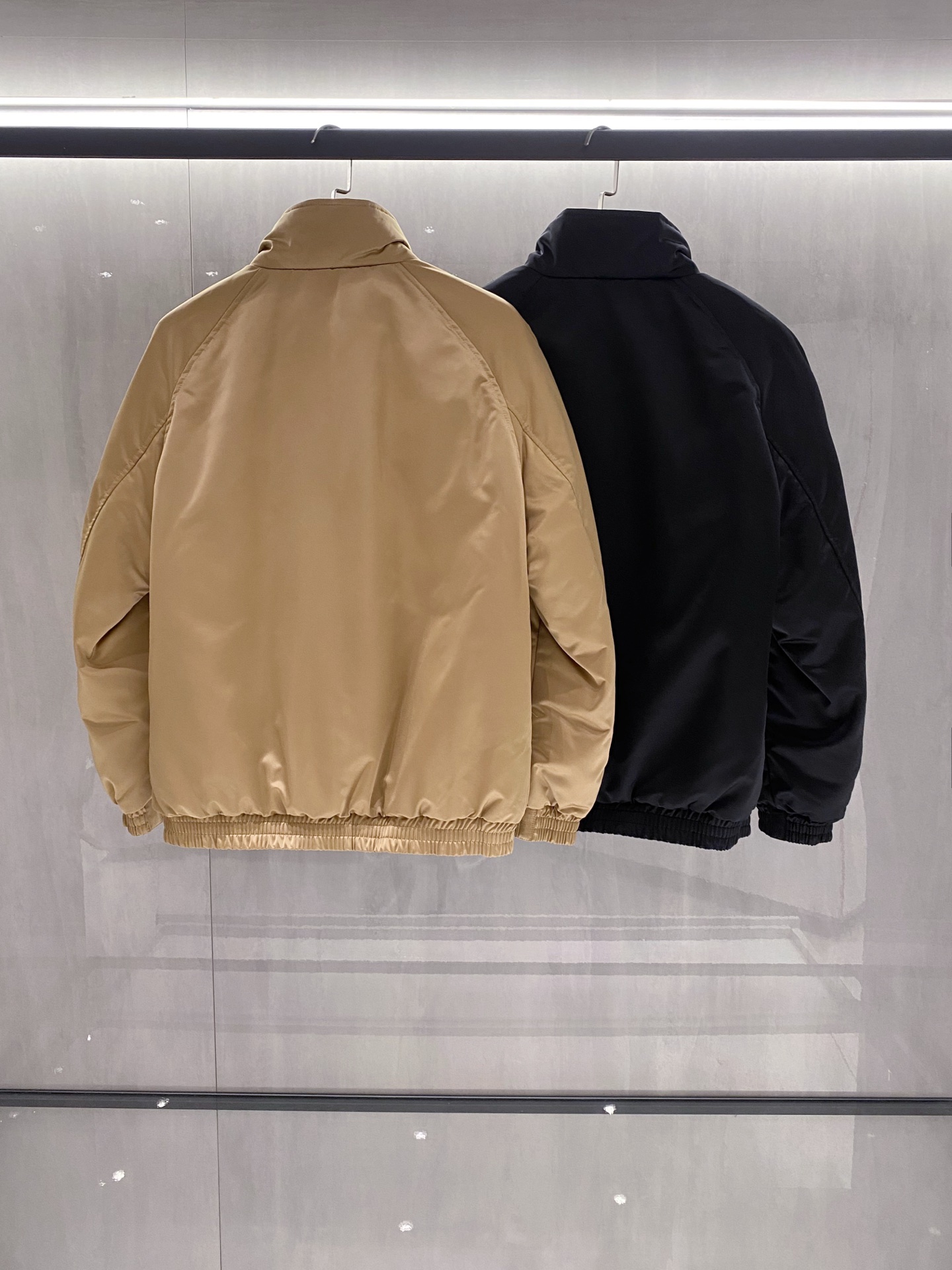 Burberry Reversible Down Jacket, High-Density Tech Fiber, Classic Check Lining 3 i1759593810638 3186 0 1