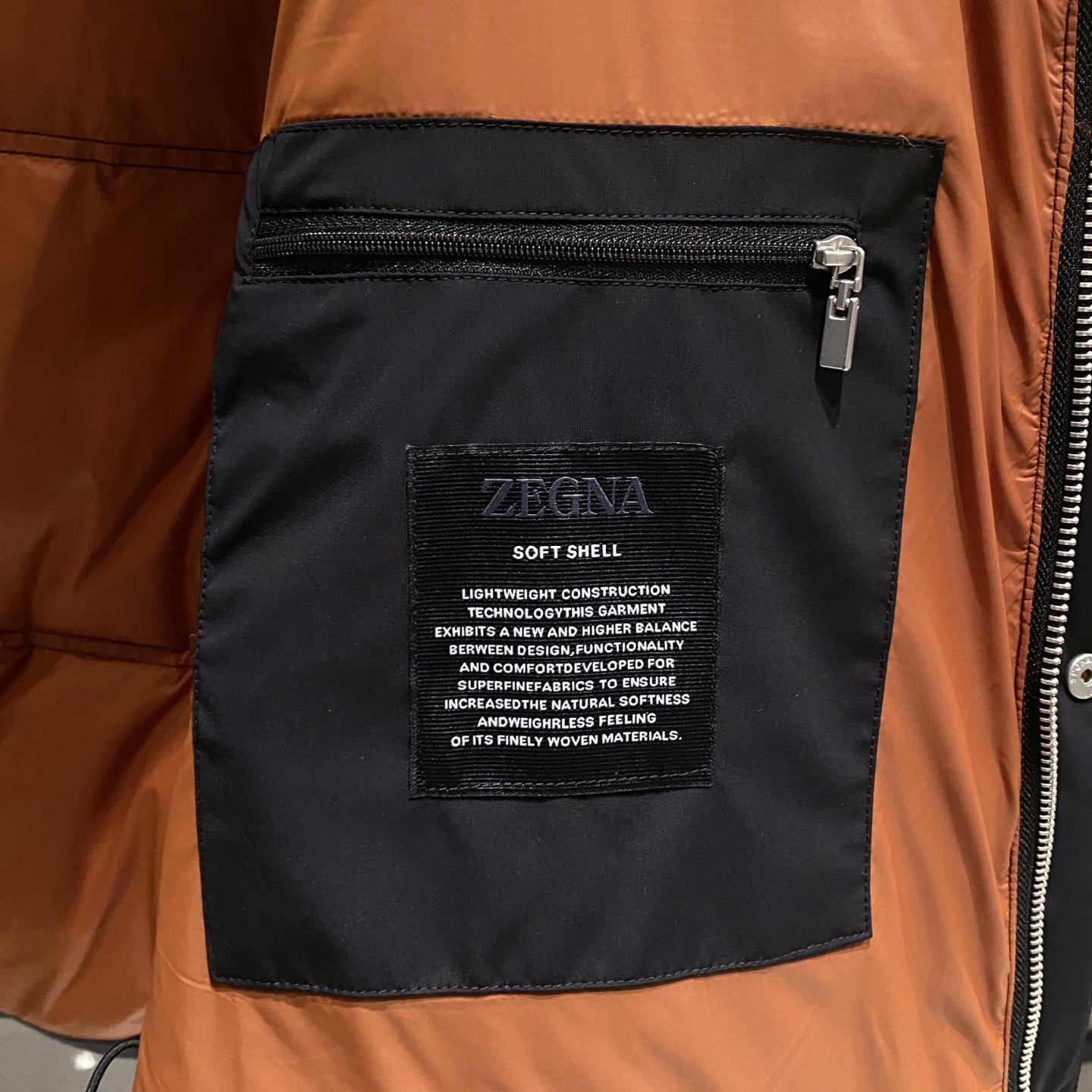 。羽绒服-。新品)Zegna/杰尼亚 羊毛连帽羽绒服保暖雪地防寒羽绒外套FW2025新款羊毛绒羽绒服，叠