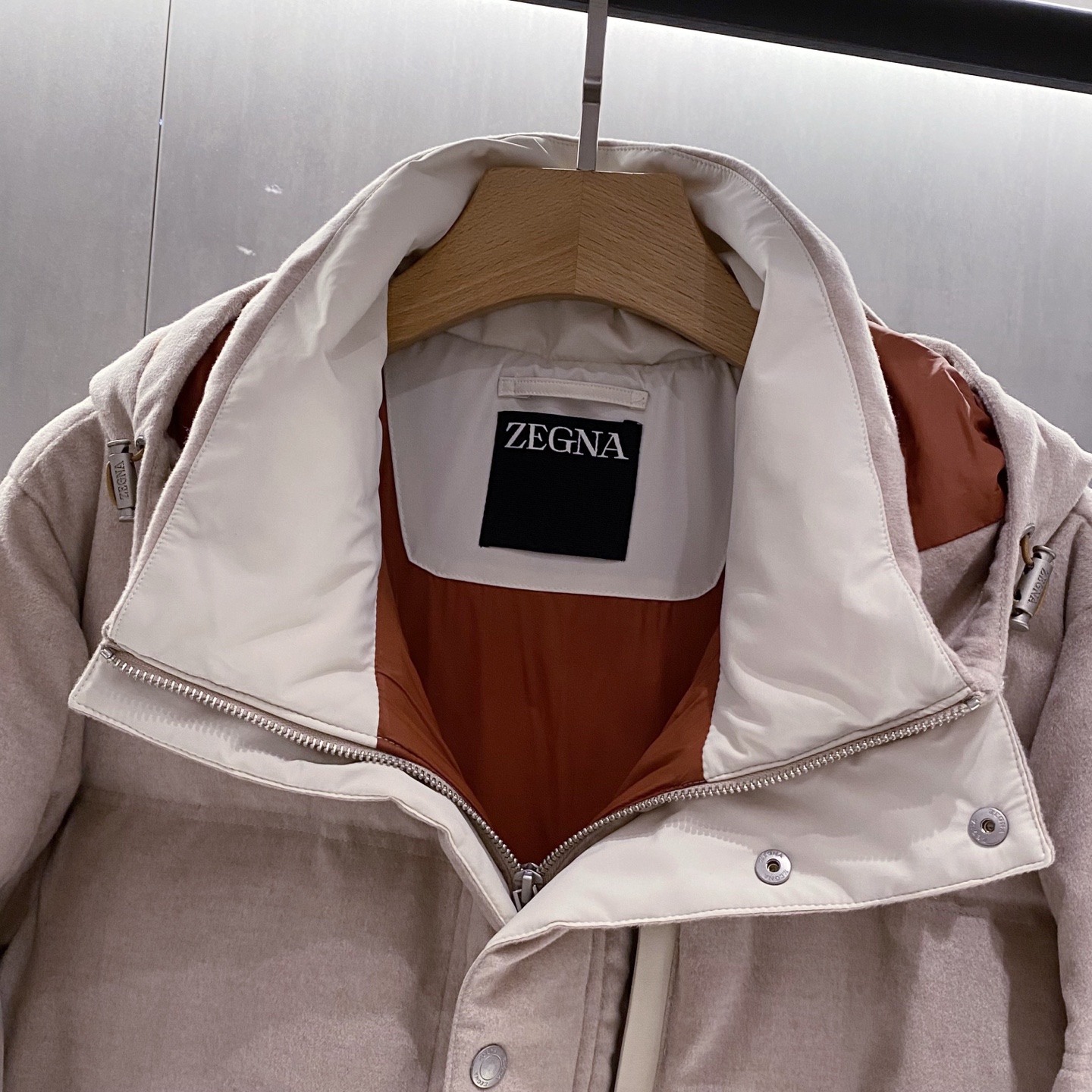 米色特写篇展示！！！羊毛材质高品质羽绒服！