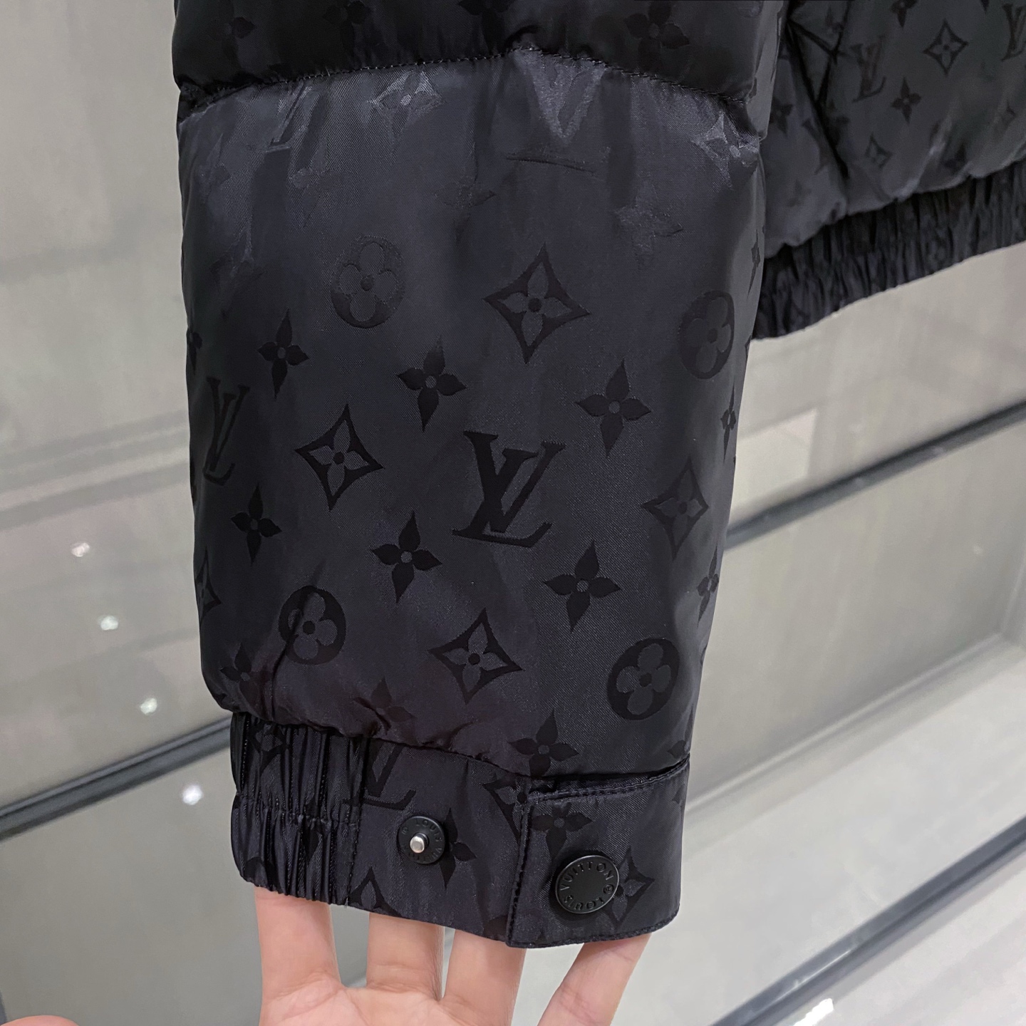 。 黑色特写篇展示！！！