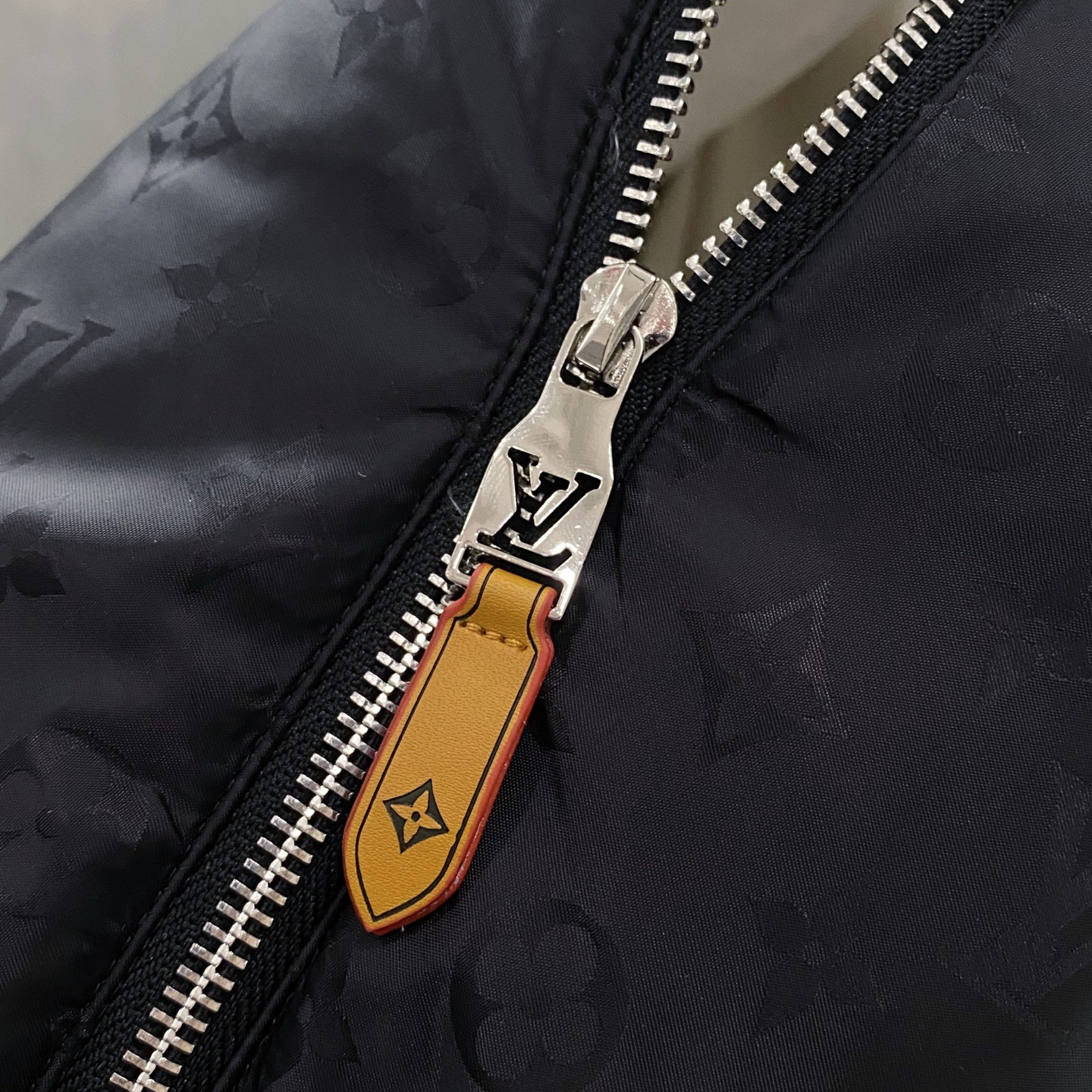 。 黑色特写篇展示！！！