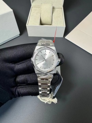 Vivienne Westwood VW244SL detail 2