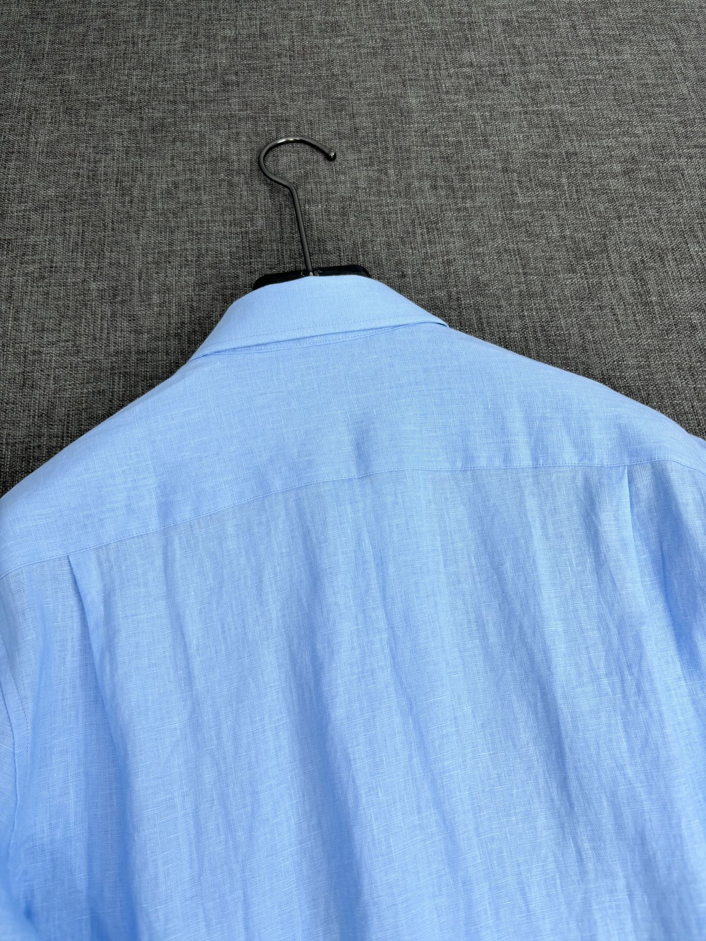 经典2026再次补单补单出货，齐色齐码！L新款，亚麻长袖衬衫，上身舒适柔软透气有型。 秋季男士必备款衬衫