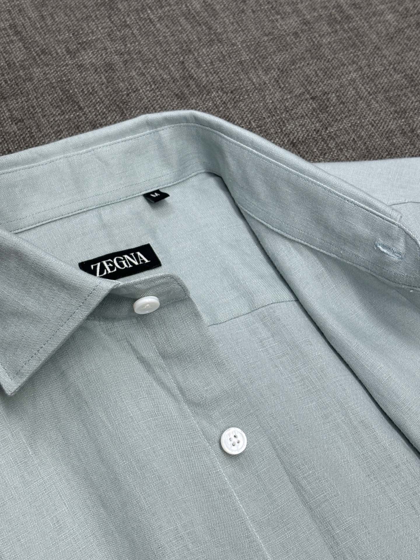 2026杰尼亚官网款最全亚麻9色衬衫老钱高奢绅士亚麻面料。男士长袖衬衫设计上沿袭了一贯滴现代极简主义基调