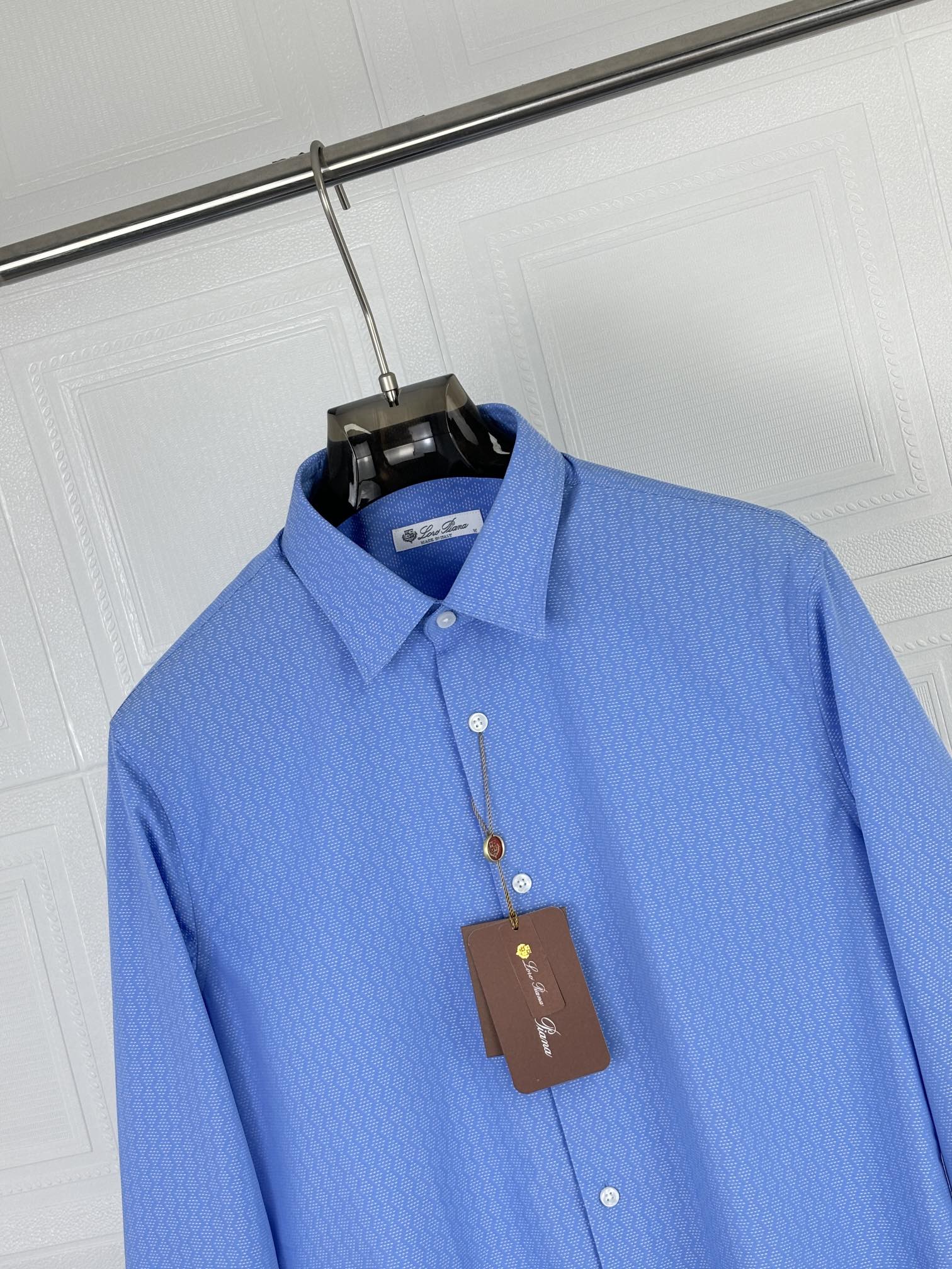 lP🆕诺悠翩雅  经典系列来了！追求卓越高品质者首推珍藏级色织羊毛混纺面料长袖衬衫，色织图案属于颜值满分