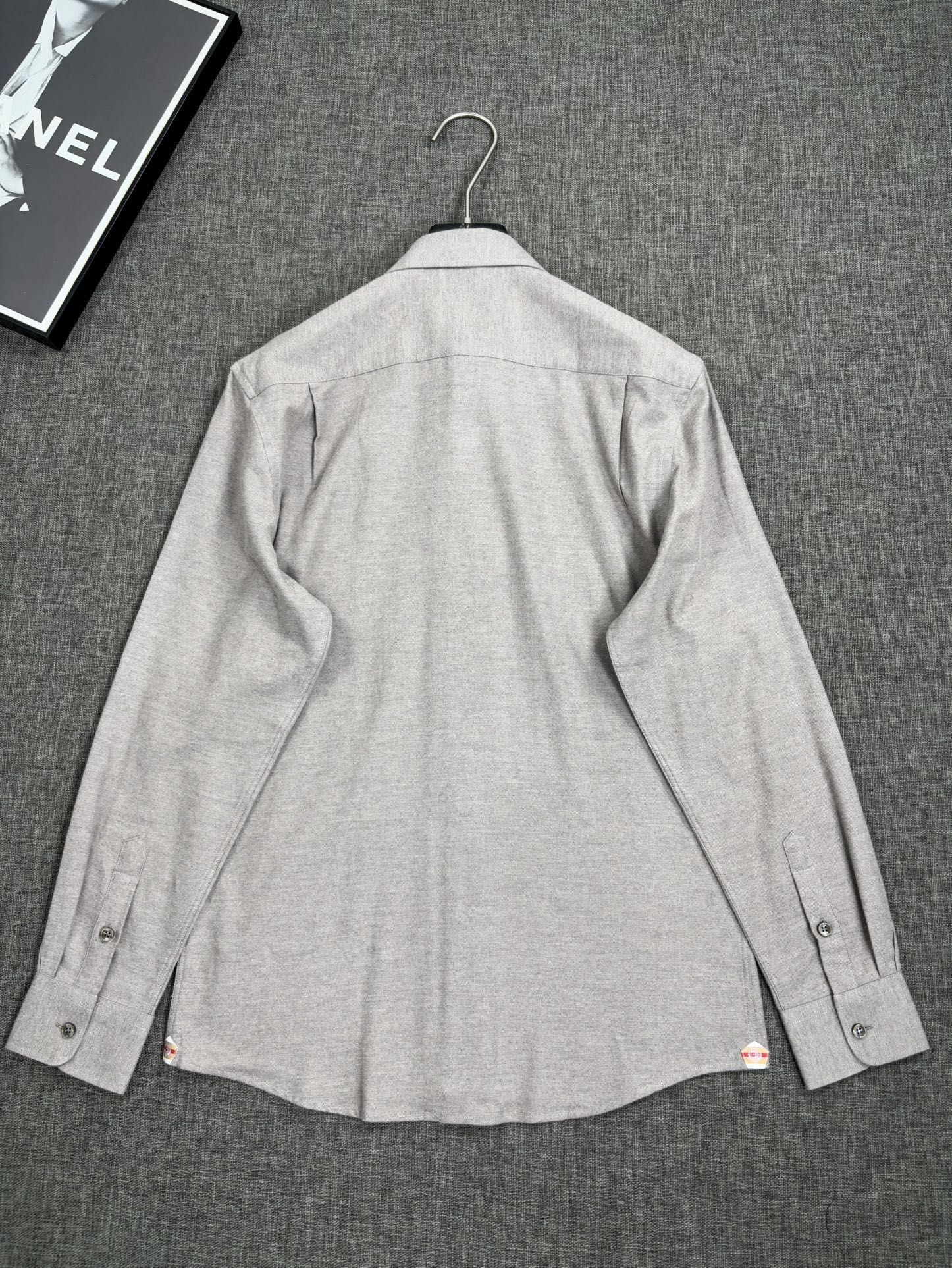 （卡其色～）2025年秋冬新款lP🆕诺悠翩雅。国王的礼物系列，羊毛羊绒混纺舒适磨毛衬衫，