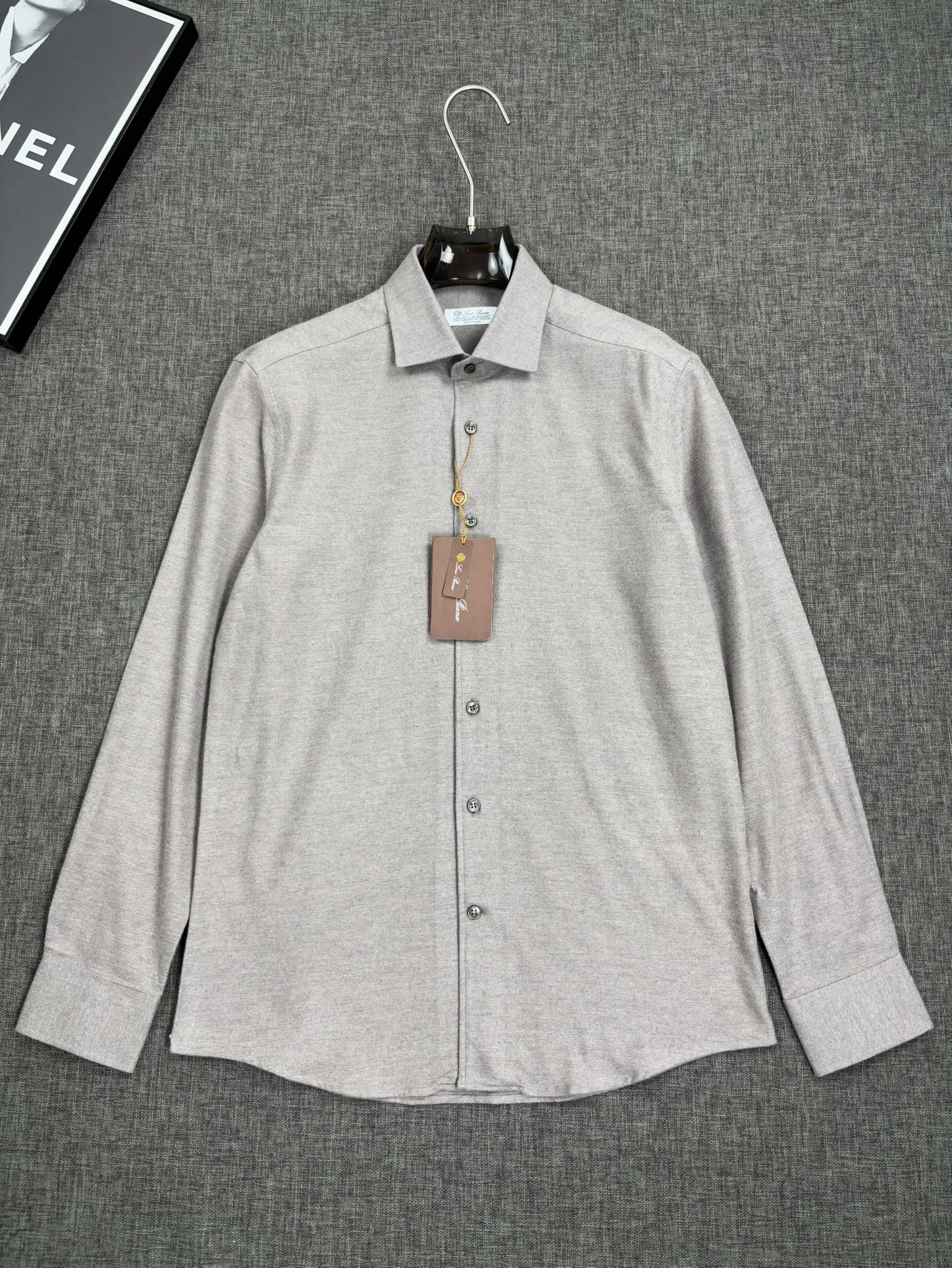 （卡其色～）2025年秋冬新款lP🆕诺悠翩雅。国王的礼物系列，羊毛羊绒混纺舒适磨毛衬衫，