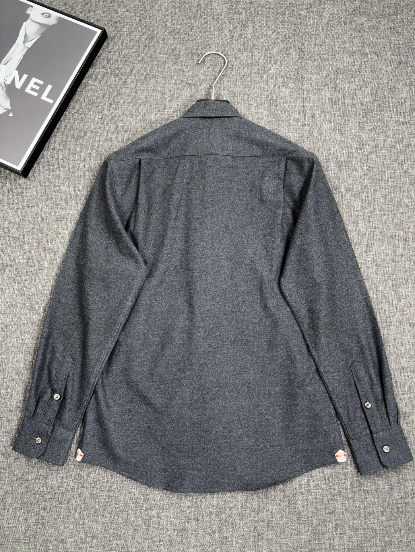 （深灰色～）.2025年秋冬新款lP🆕诺悠翩雅。国王的礼物系列，羊毛羊绒混纺舒适磨毛衬衫，