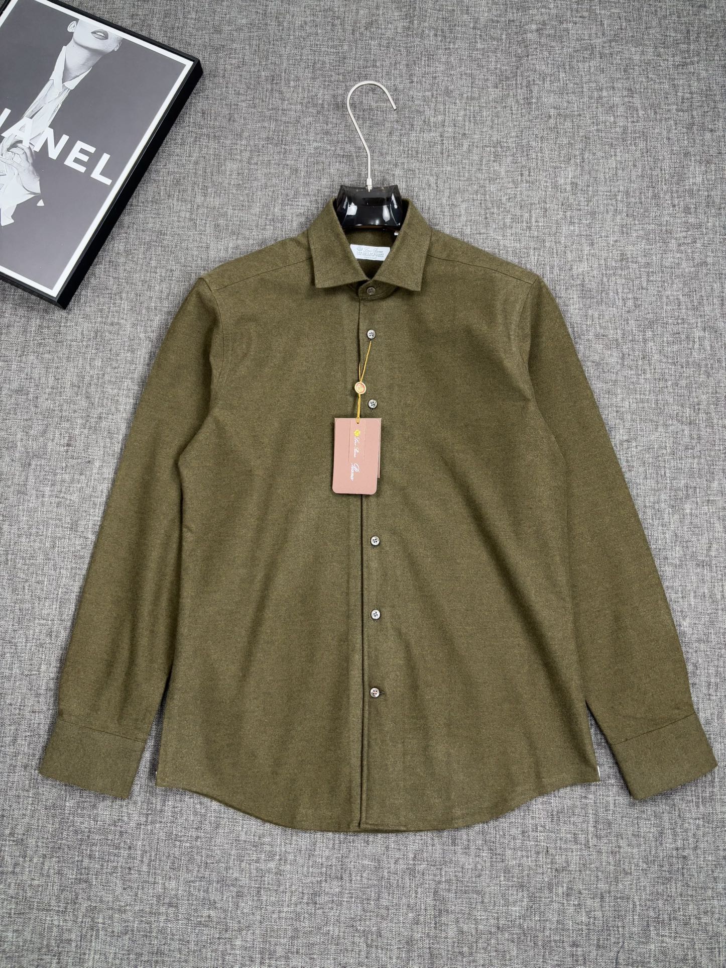 （橄榄绿～）2025年秋冬新款。lP🆕诺悠翩雅。国王的礼物系列，羊毛羊绒混纺舒适磨毛衬衫，