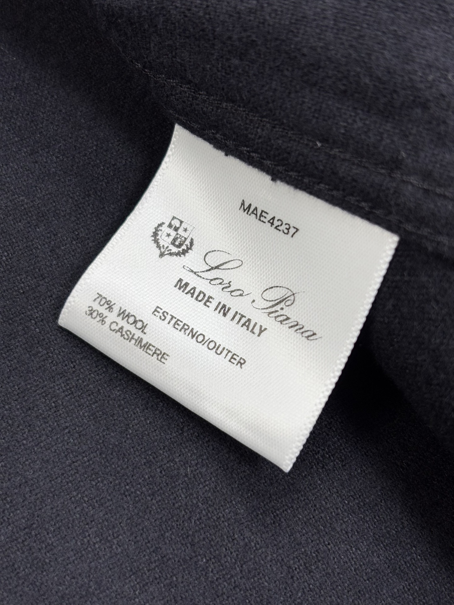 （藏蓝色～）.2025年秋冬新款lP🆕诺悠翩雅。国王的礼物系列，羊毛羊绒混纺舒适磨毛衬衫，商务绅士通勤款