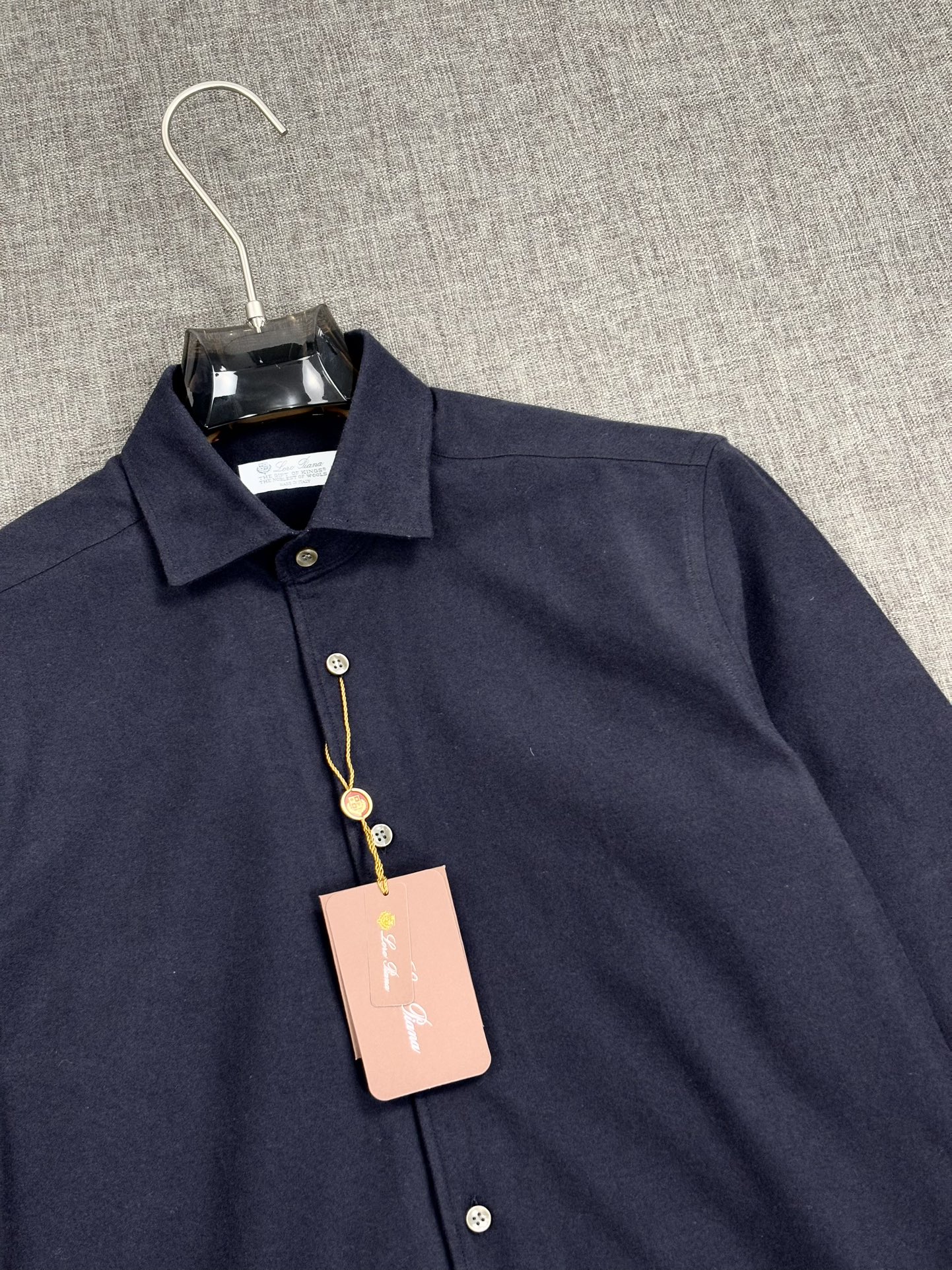 （藏蓝色～）.2025年秋冬新款lP🆕诺悠翩雅。国王的礼物系列，羊毛羊绒混纺舒适磨毛衬衫，商务绅士通勤款