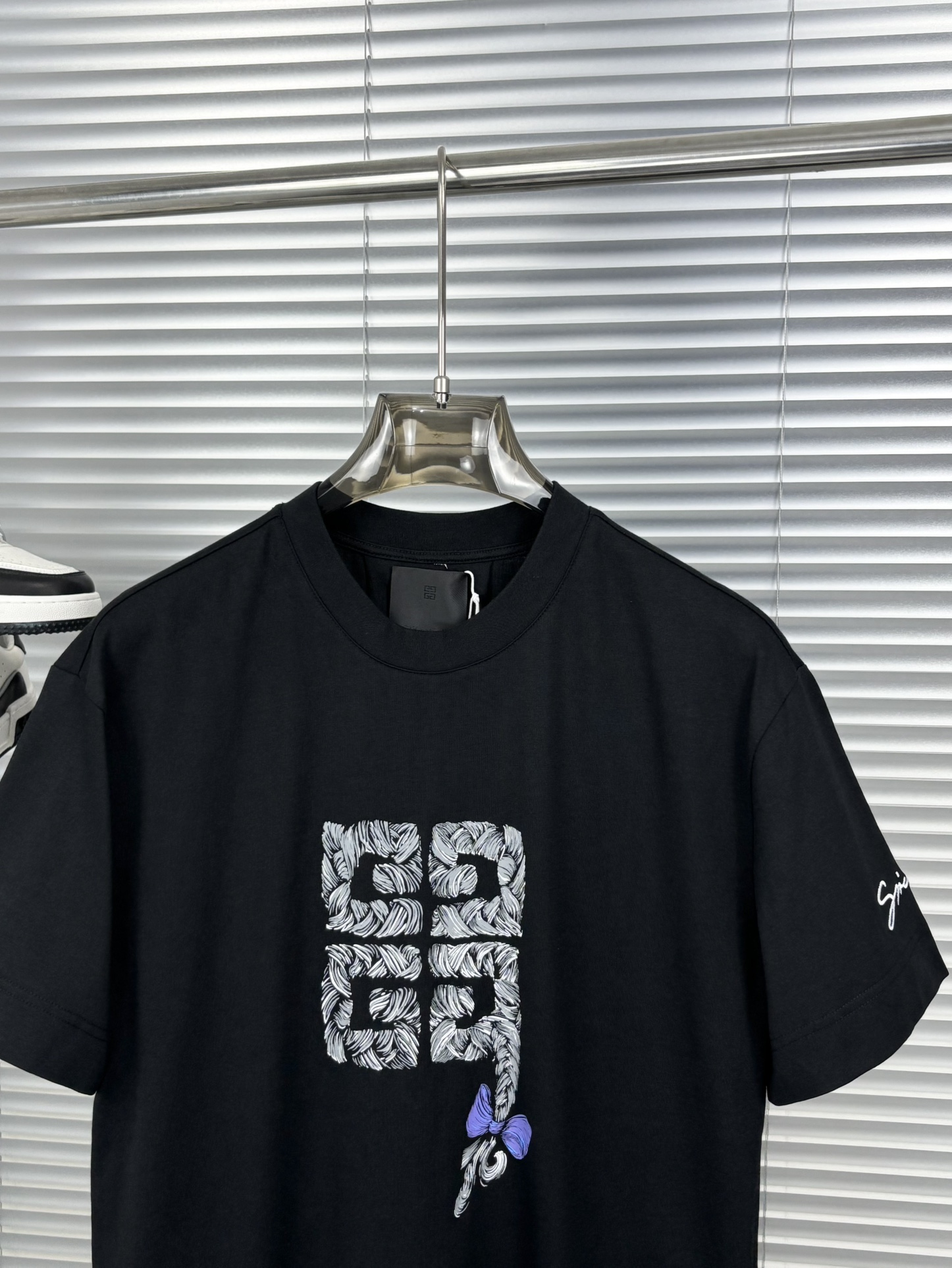  高版本  2025新款经典圆领短袖，时尚百搭经典元素打造精致工艺专柜面料，顶级元素融合打造，经典短袖3