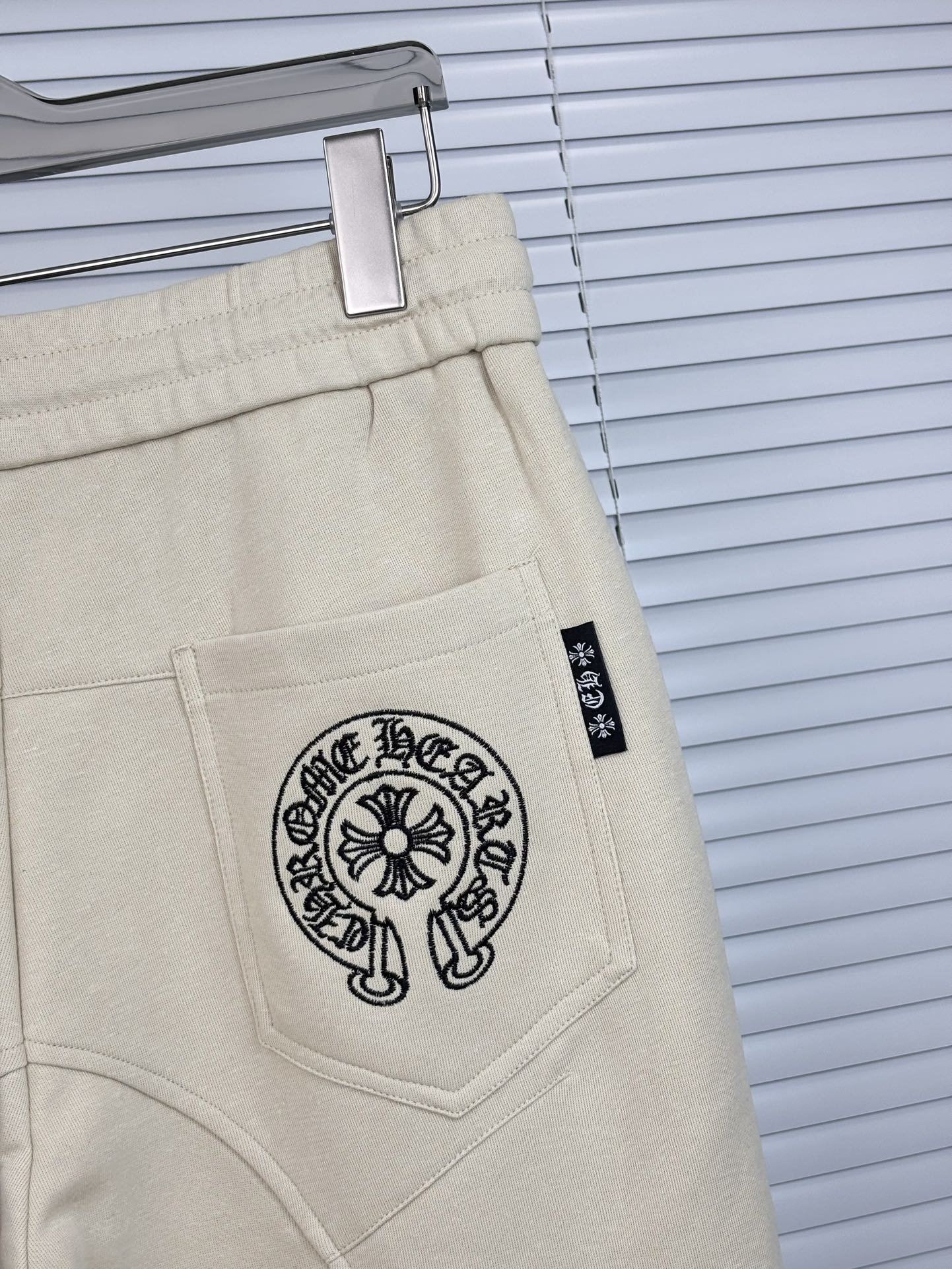 Men’s Leisure Pants: Crom Trading Company’s Refreshing Steel-Resistant Style in Classic Colors - 图片 9