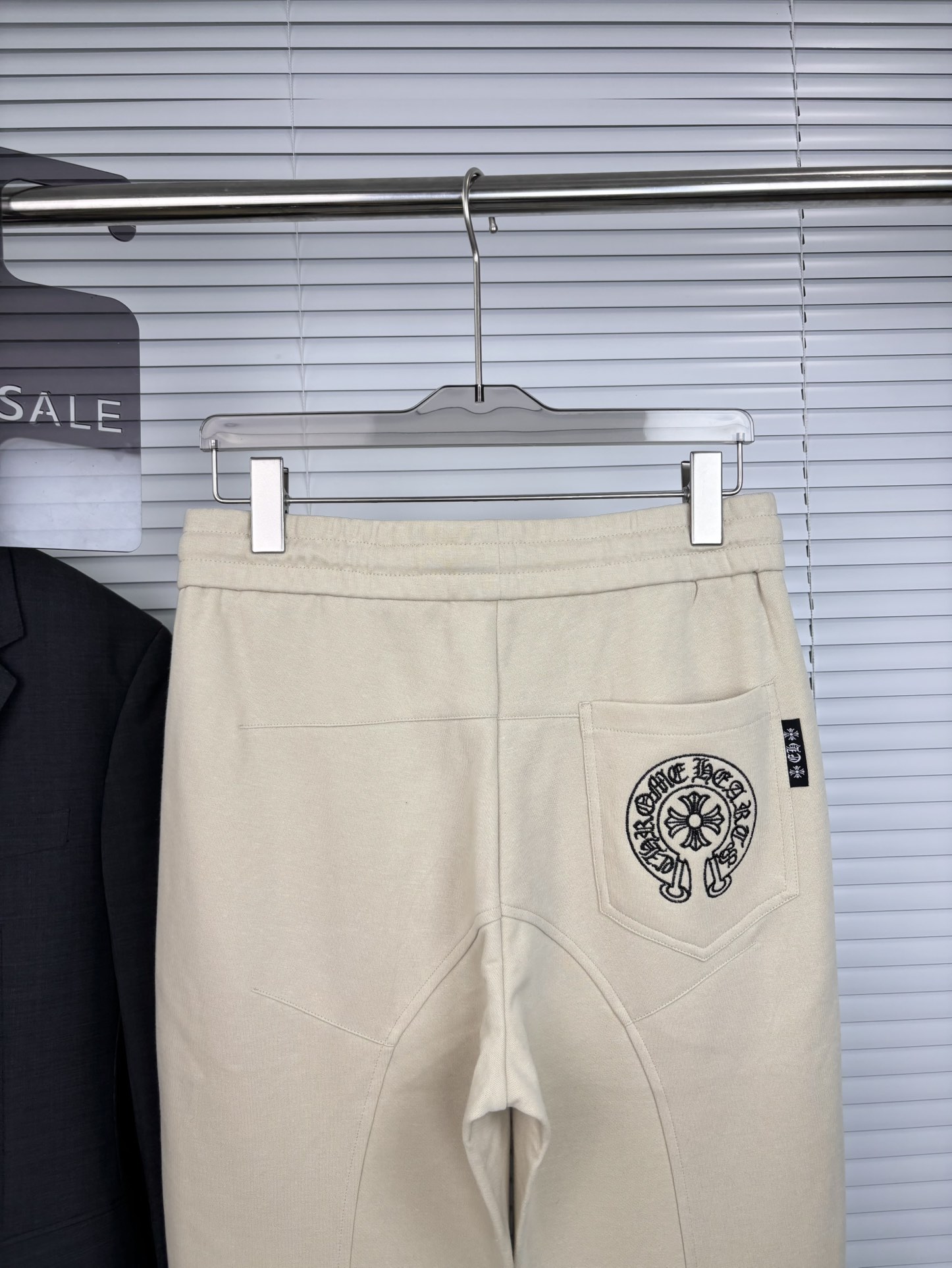 Men’s Leisure Pants: Crom Trading Company’s Refreshing Steel-Resistant Style in Classic Colors - 图片 8