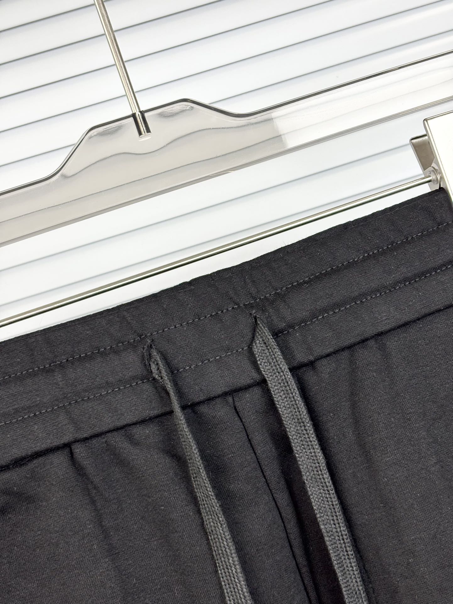 Men’s Leisure Pants: Crom Trading Company’s Steel-Resistant, Refreshing, Spiritual Style - 图片 6