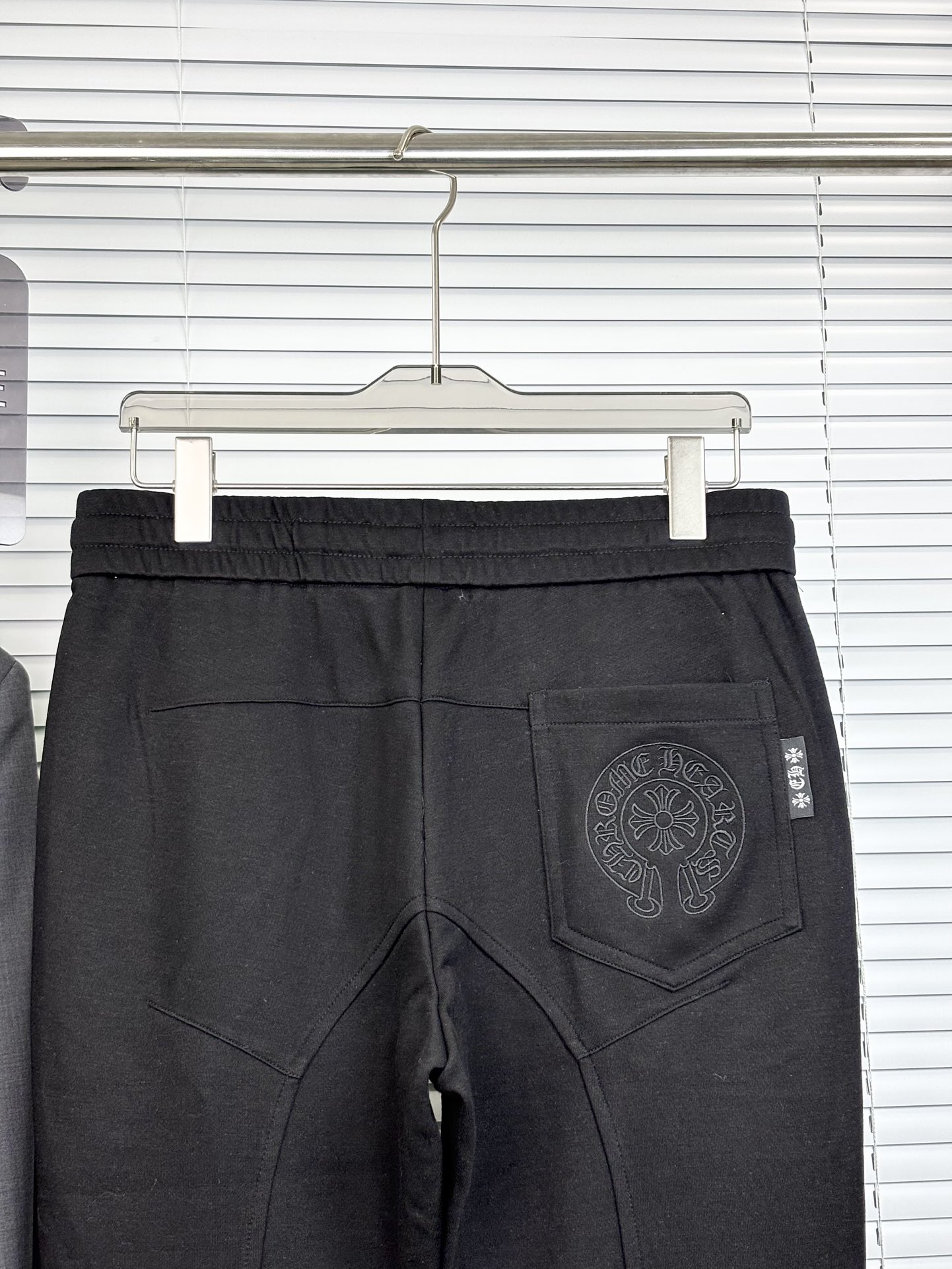 Men’s Leisure Pants: Crom Trading Company’s Steel-Resistant, Refreshing, Spiritual Style - 图片 8