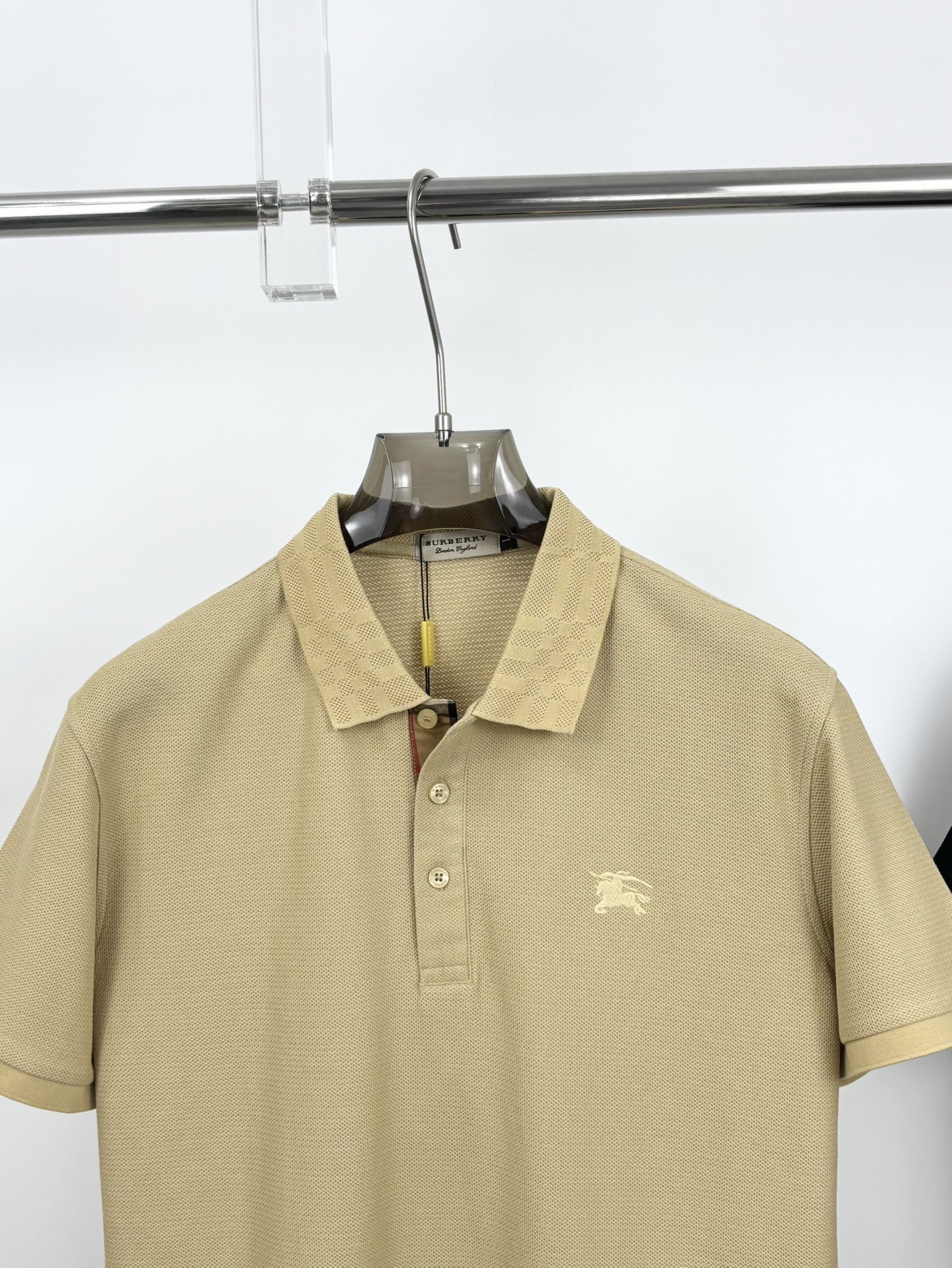 “2025 Spring Men’s Polo Shorts: Luxurious, Comfortable, and Stylish Design” - 图片 4