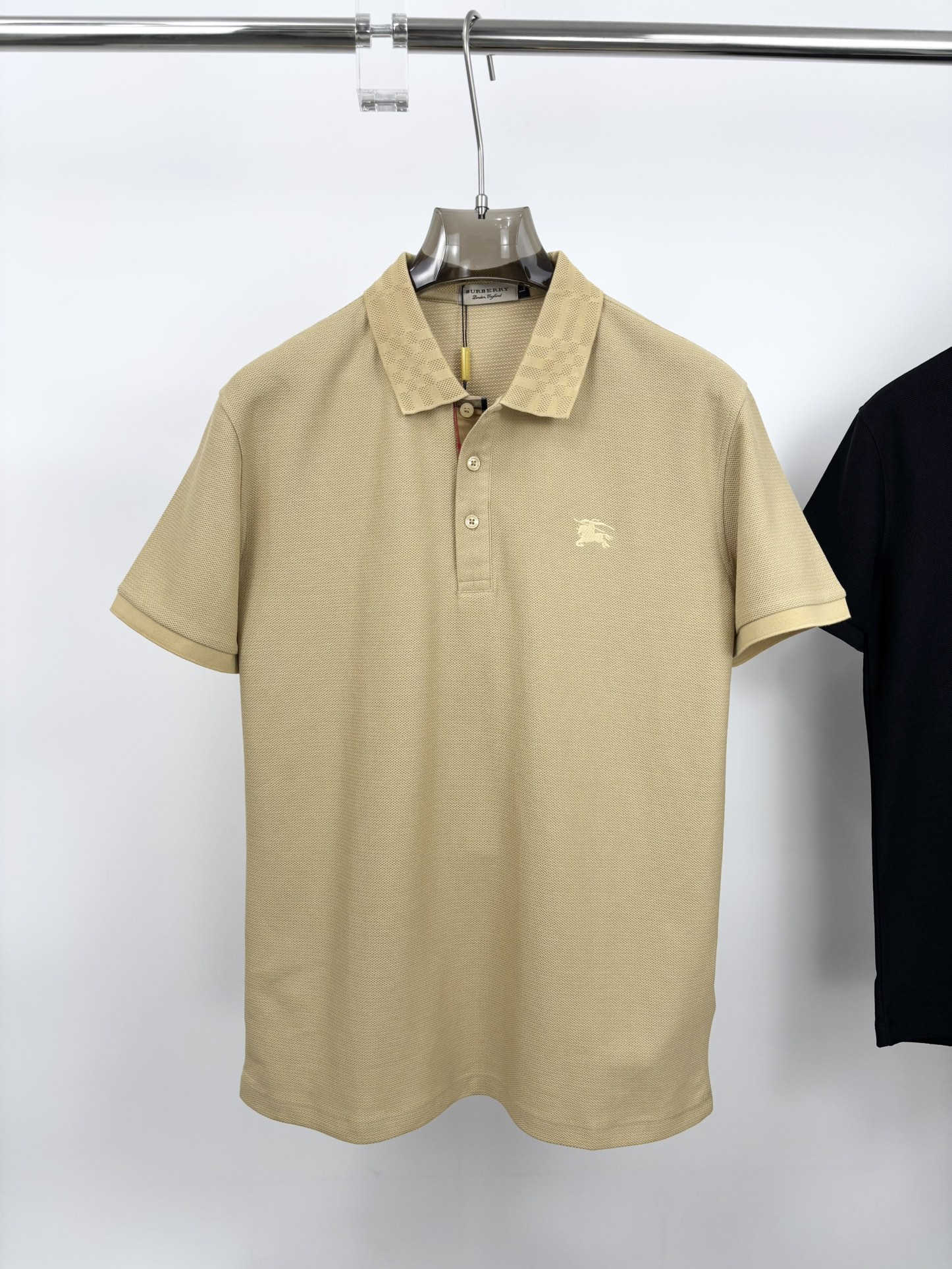 “2025 Spring Men’s Polo Shorts: Luxurious, Comfortable, and Stylish Design” - 图片 3