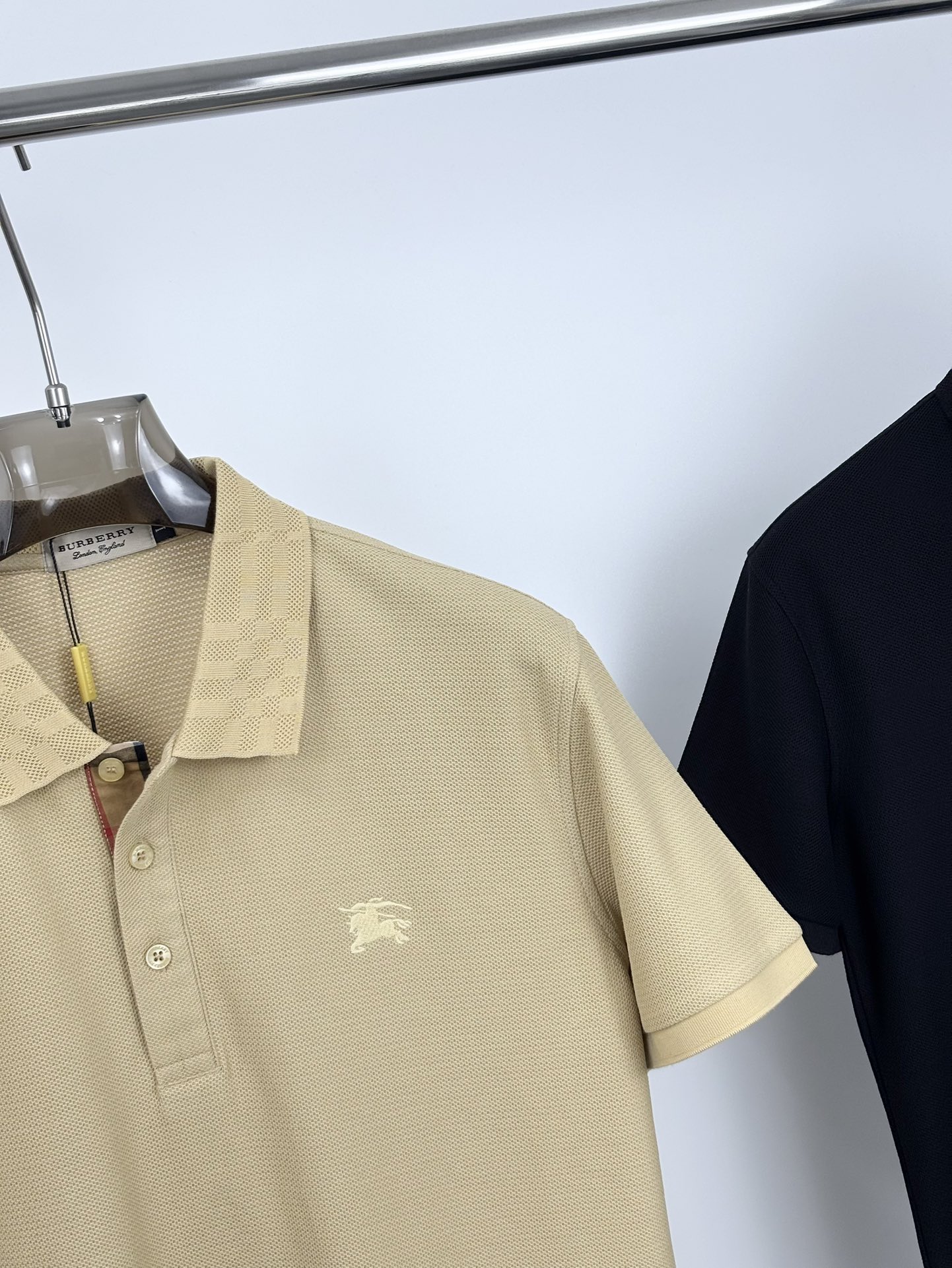 “2025 Spring Men’s Polo Shorts: Luxurious, Comfortable, and Stylish Design” - 图片 6