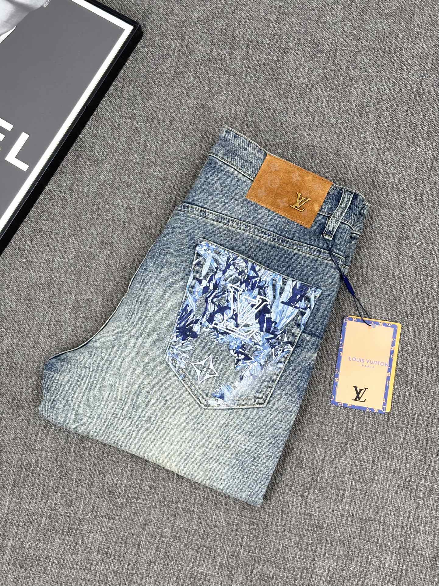 P125 🔥🔥 Sincronizado con el mostrador del sitio web oficial, pedido original, jeans súper elegantes, tela de mezclill…