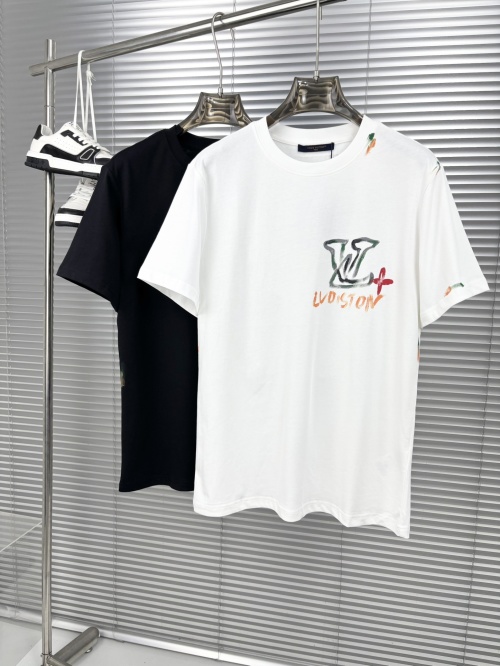 Louis Vuitton Men's Short Sleeve Crew Neck T-Shirt with Artistic Logo 1 Louis Vuitton Men's Short Sleeve Crew Neck T-Shirt with Artistic Logo