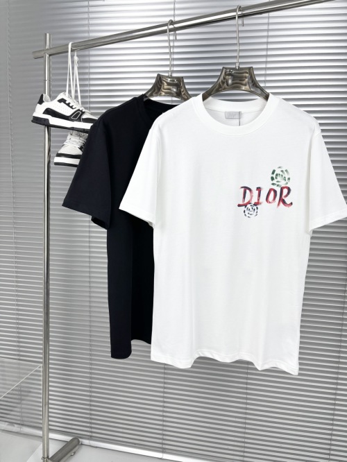 Dior Men's Short Sleeve Round Neck T-Shirt, Logo Design, Casual Wear 1 Dior Men's Short Sleeve Round Neck T-Shirt, Logo Design, Casual Wear
