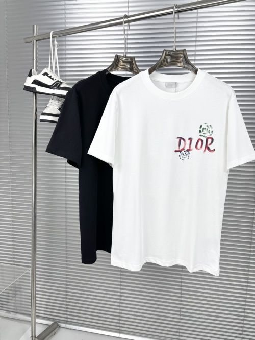 Dior T-Shirt, 25SS New Short Sleeve Round Neck, High-End Customization 1 Dior T-Shirt, 25SS New Short Sleeve Round Neck, High-End Customization