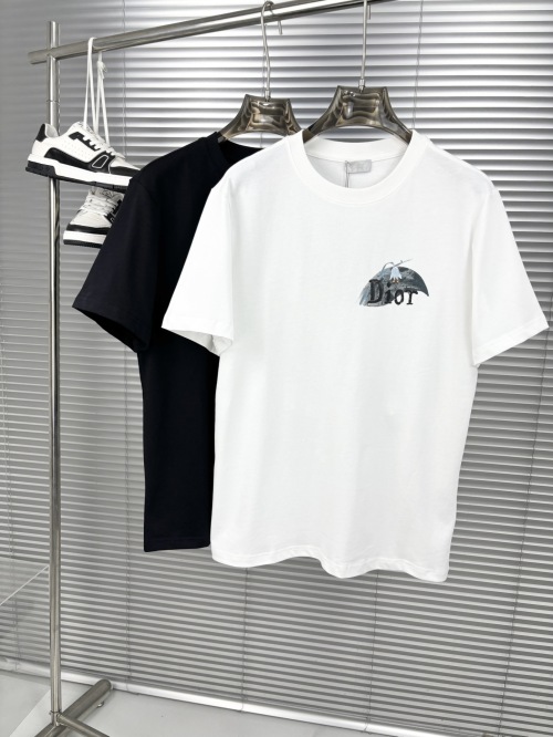 Dior Men's T-Shirt Short Sleeve Round Neck Heavy Cotton, Fashionable Design 1 Dior Men's T-Shirt Short Sleeve Round Neck Heavy Cotton, Fashionable Design