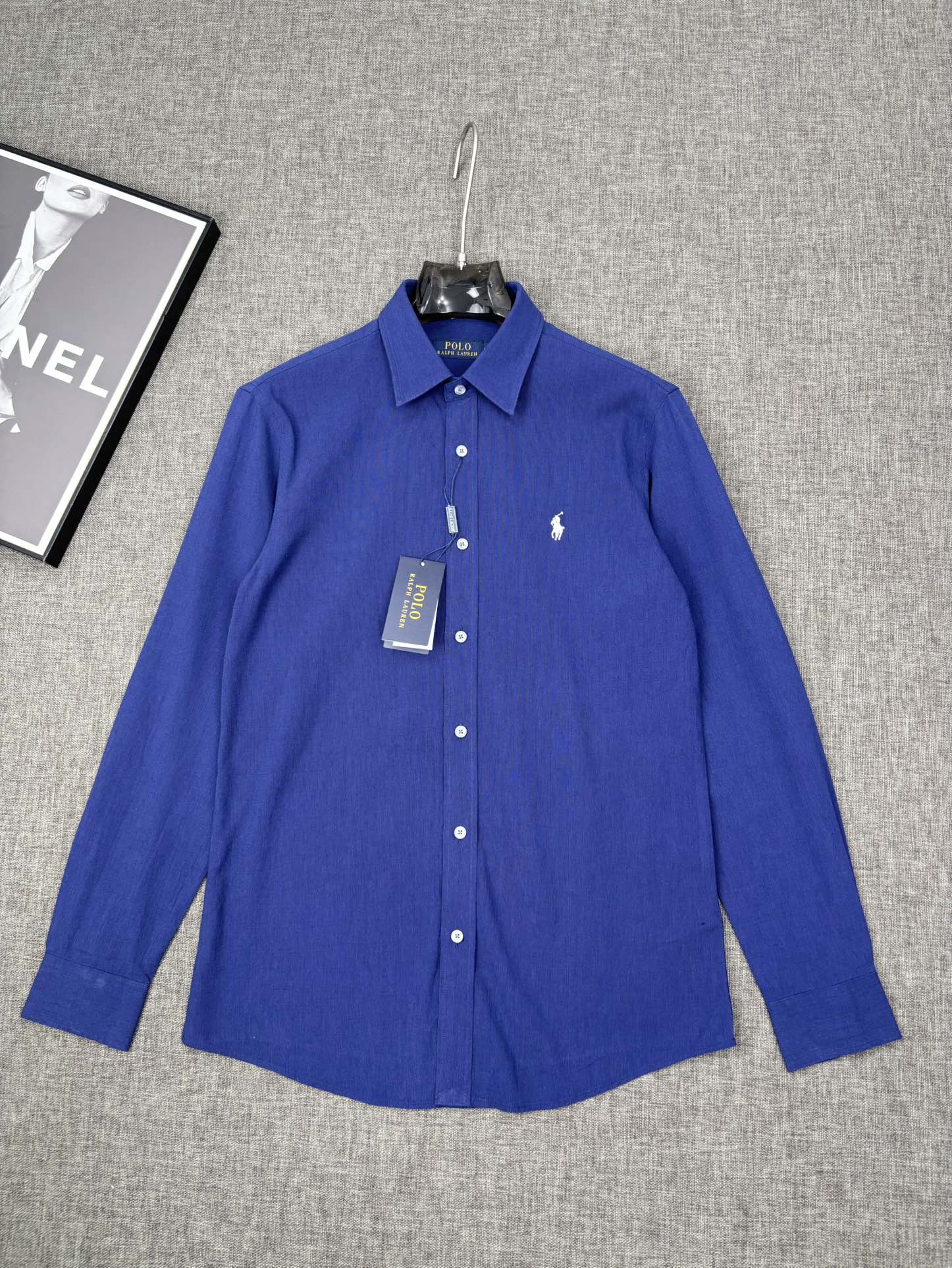 High-Quality Cotton Sleeves for Men – Classic Green Shirt with Family Aesthetic Tone - 图片 3