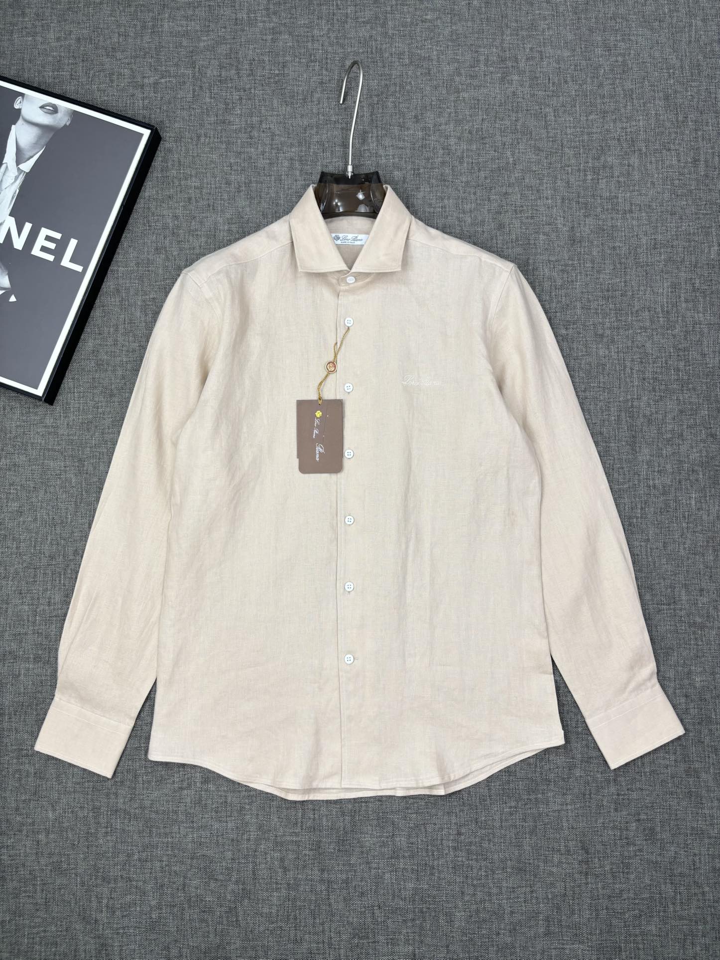 2026史诗级别的亚麻衬衫，Loro Piana独家巨献，多色入荷。原汁原味100%亚麻面料衬衫，麻料以