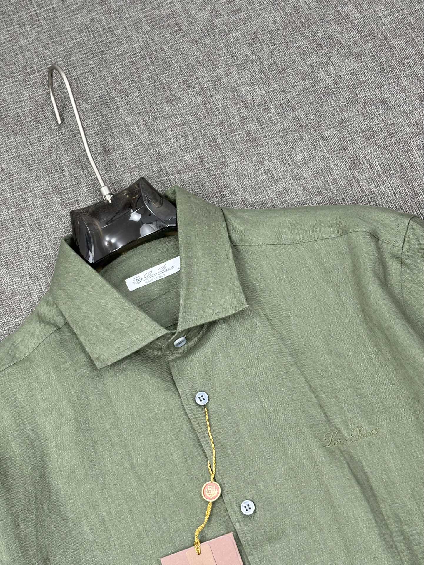 2026史诗级别的亚麻衬衫，Loro Piana独家巨献，多色入荷。原汁原味100%亚麻面料衬衫，麻料以