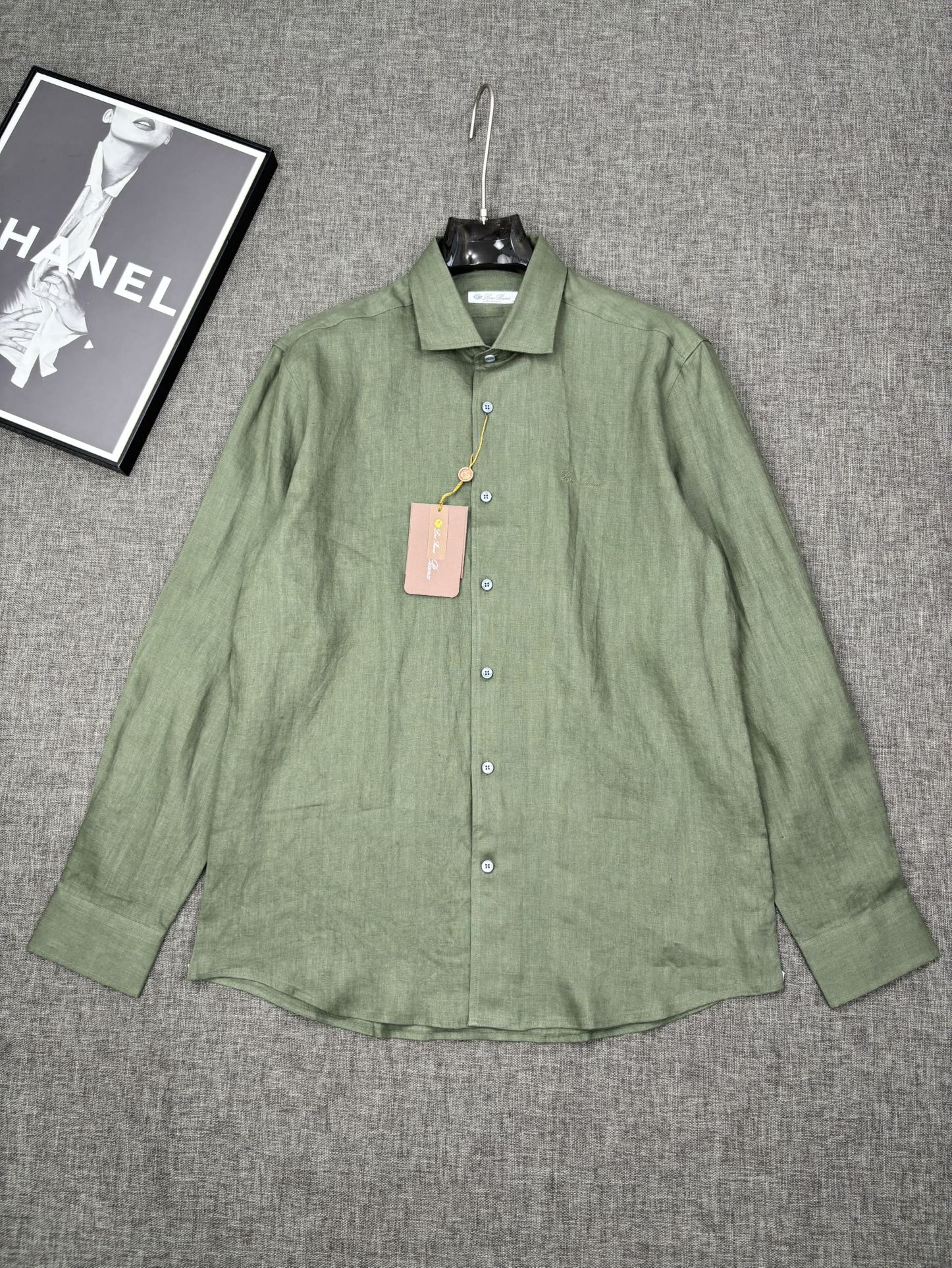 2026史诗级别的亚麻衬衫，Loro Piana独家巨献，多色入荷。原汁原味100%亚麻面料衬衫，麻料以