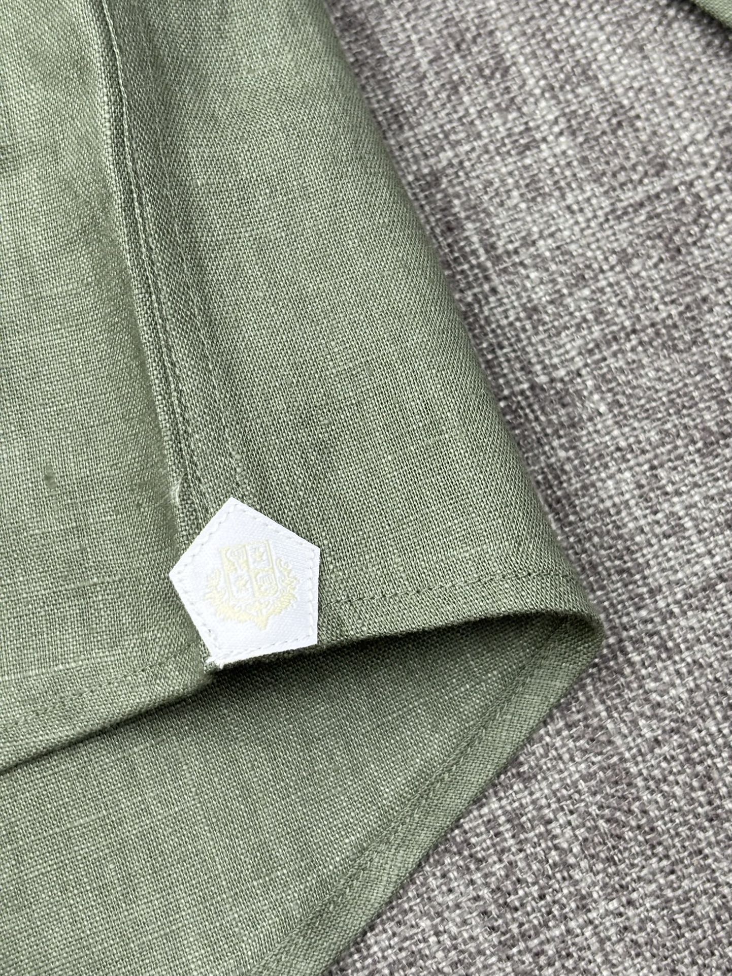 2026史诗级别的亚麻衬衫，Loro Piana独家巨献，多色入荷。原汁原味100%亚麻面料衬衫，麻料以