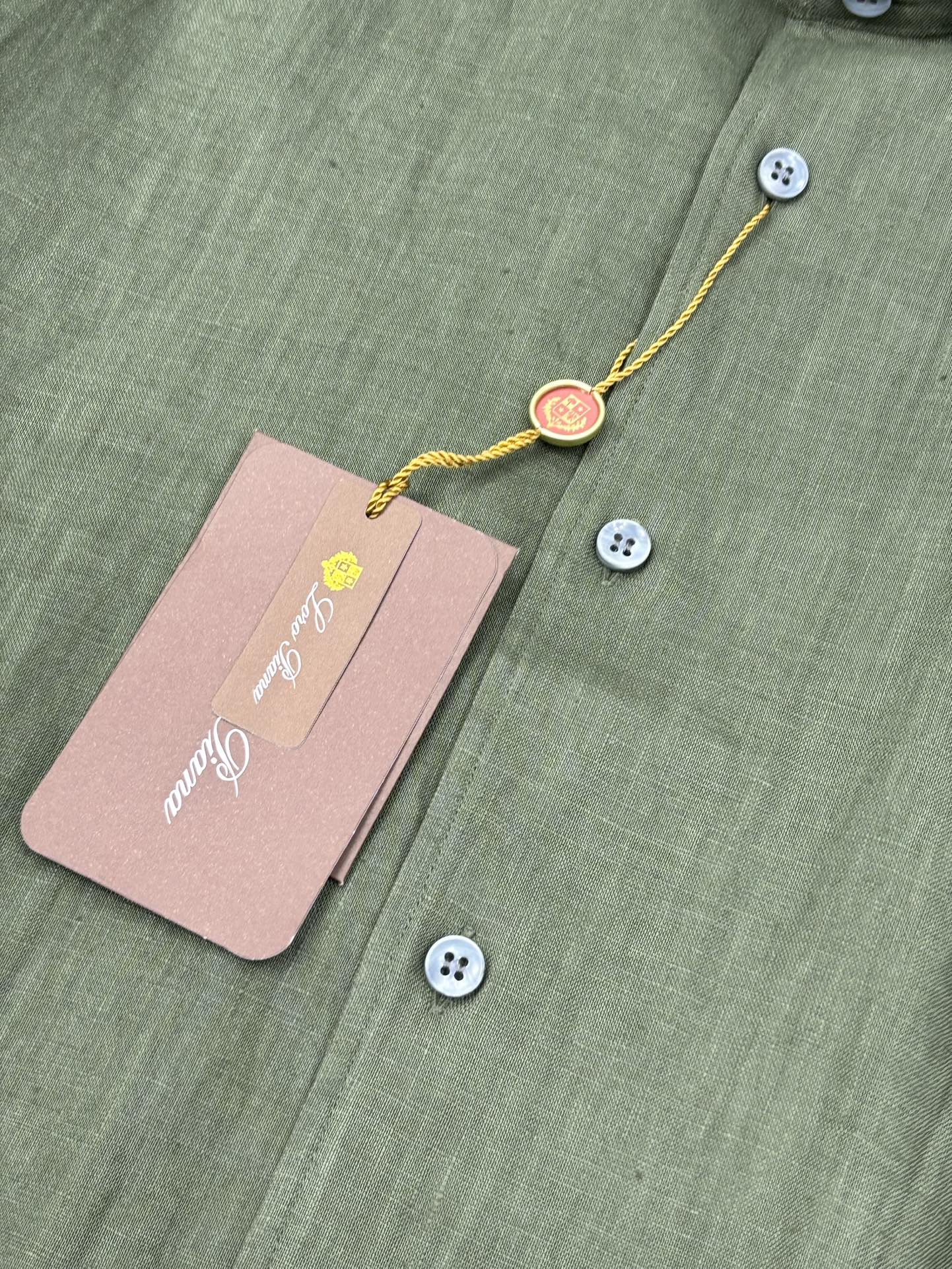 2026史诗级别的亚麻衬衫，Loro Piana独家巨献，多色入荷。原汁原味100%亚麻面料衬衫，麻料以