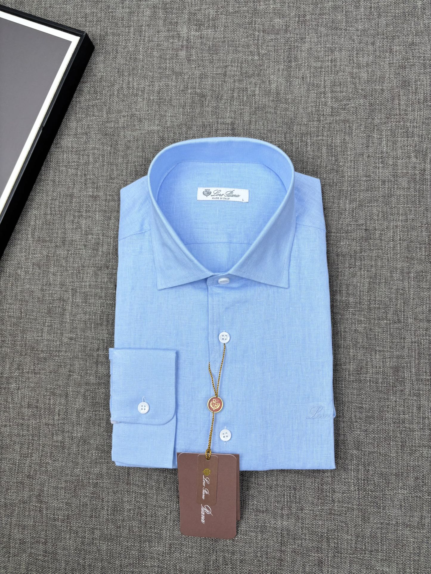 2026史诗级别的亚麻衬衫，Loro Piana独家巨献，多色入荷。原汁原味100%亚麻面料衬衫，麻料以