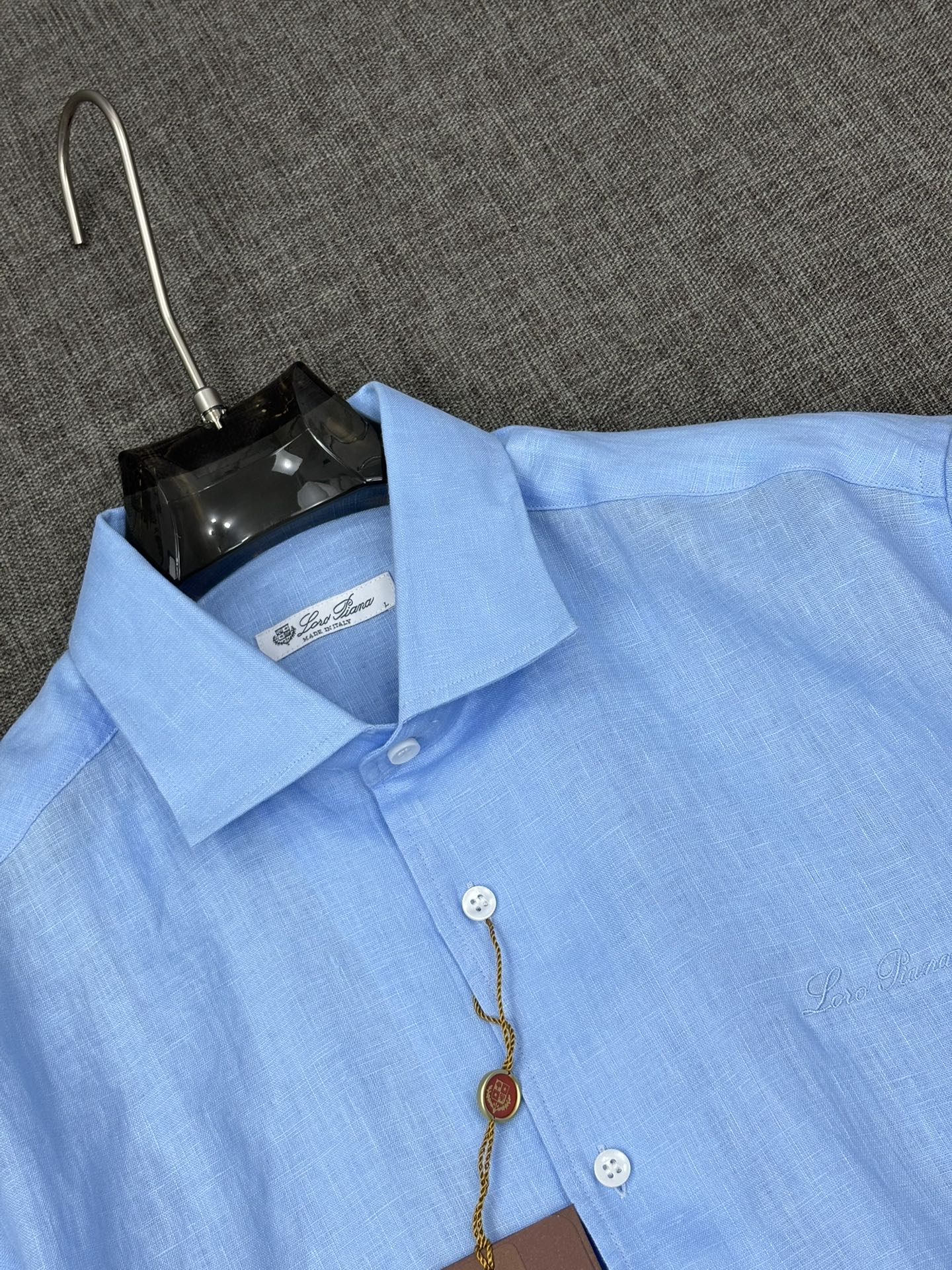 2026史诗级别的亚麻衬衫，Loro Piana独家巨献，多色入荷。原汁原味100%亚麻面料衬衫，麻料以