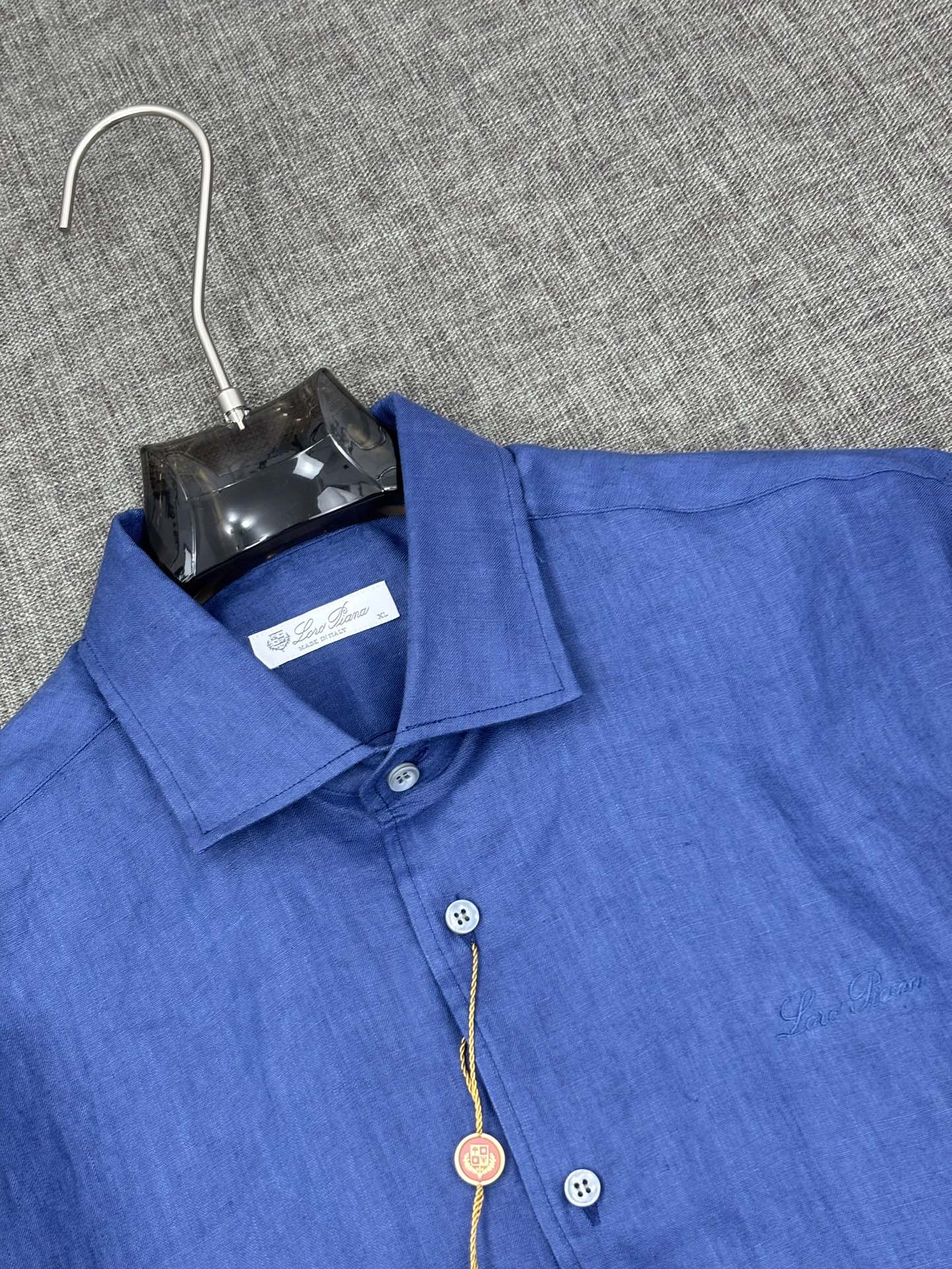 2026史诗级别的亚麻衬衫，Loro Piana独家巨献，多色入荷。原汁原味100%亚麻面料衬衫，麻料以