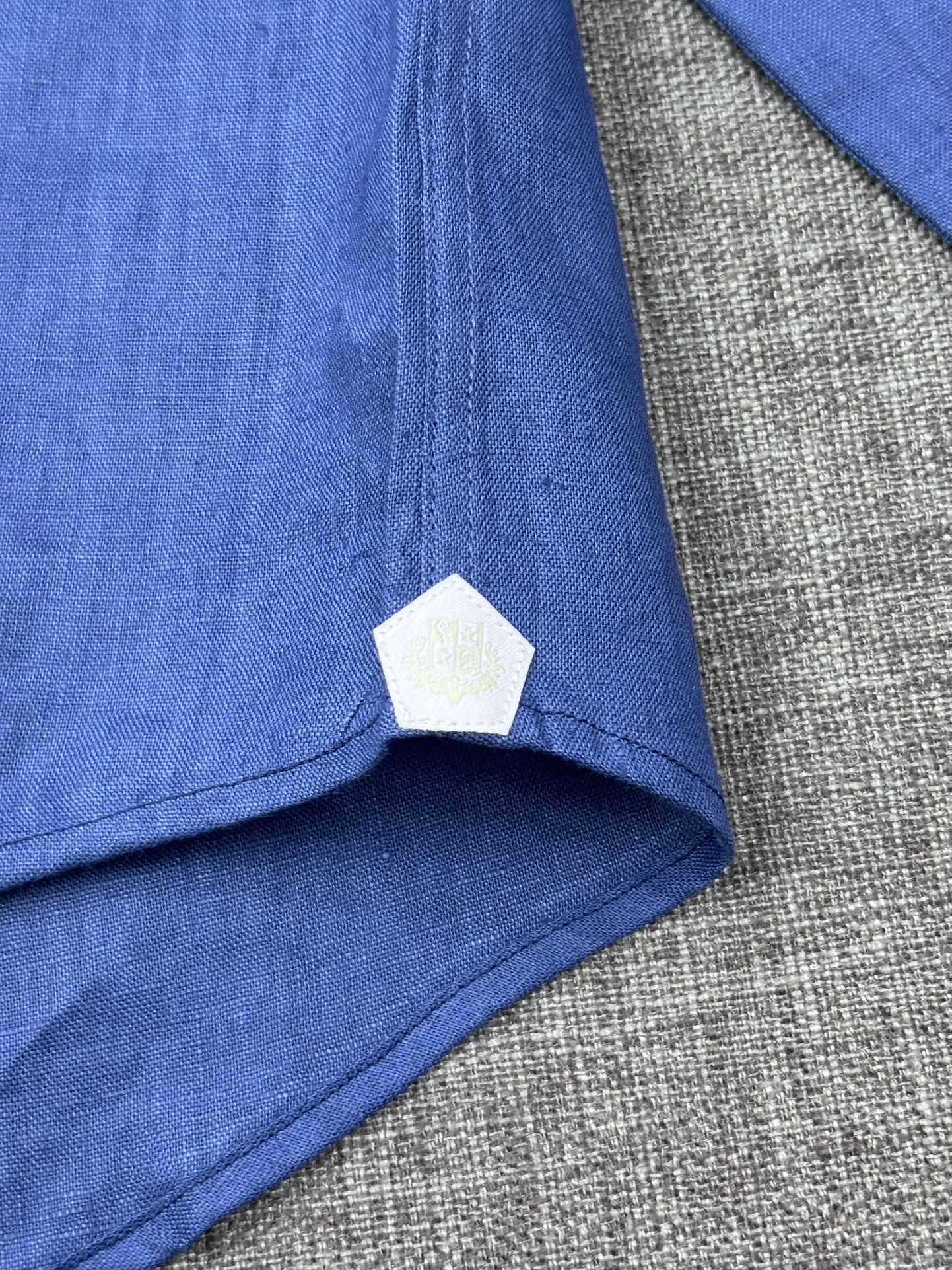 2026史诗级别的亚麻衬衫，Loro Piana独家巨献，多色入荷。原汁原味100%亚麻面料衬衫，麻料以