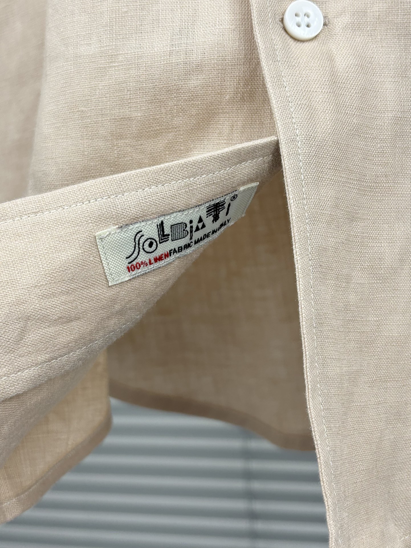 史诗级别的亚麻衬衫，lP🆕独家巨献，胸前刺绣logo多色入荷。原汁原味100%亚麻面料衬衫，麻料以其独特