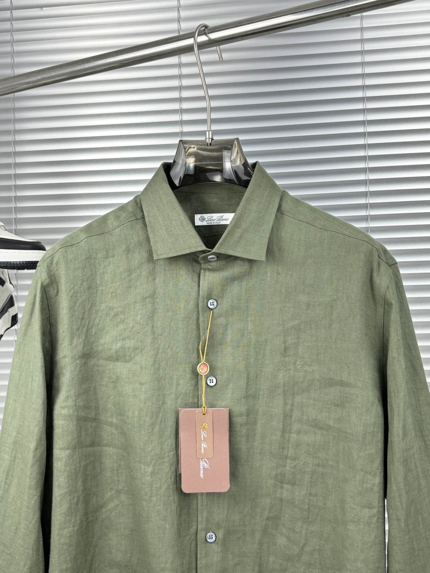 史诗级别的亚麻衬衫，lP🆕独家巨献，胸前刺绣logo多色入荷。原汁原味100%亚麻面料衬衫，麻料以其独特