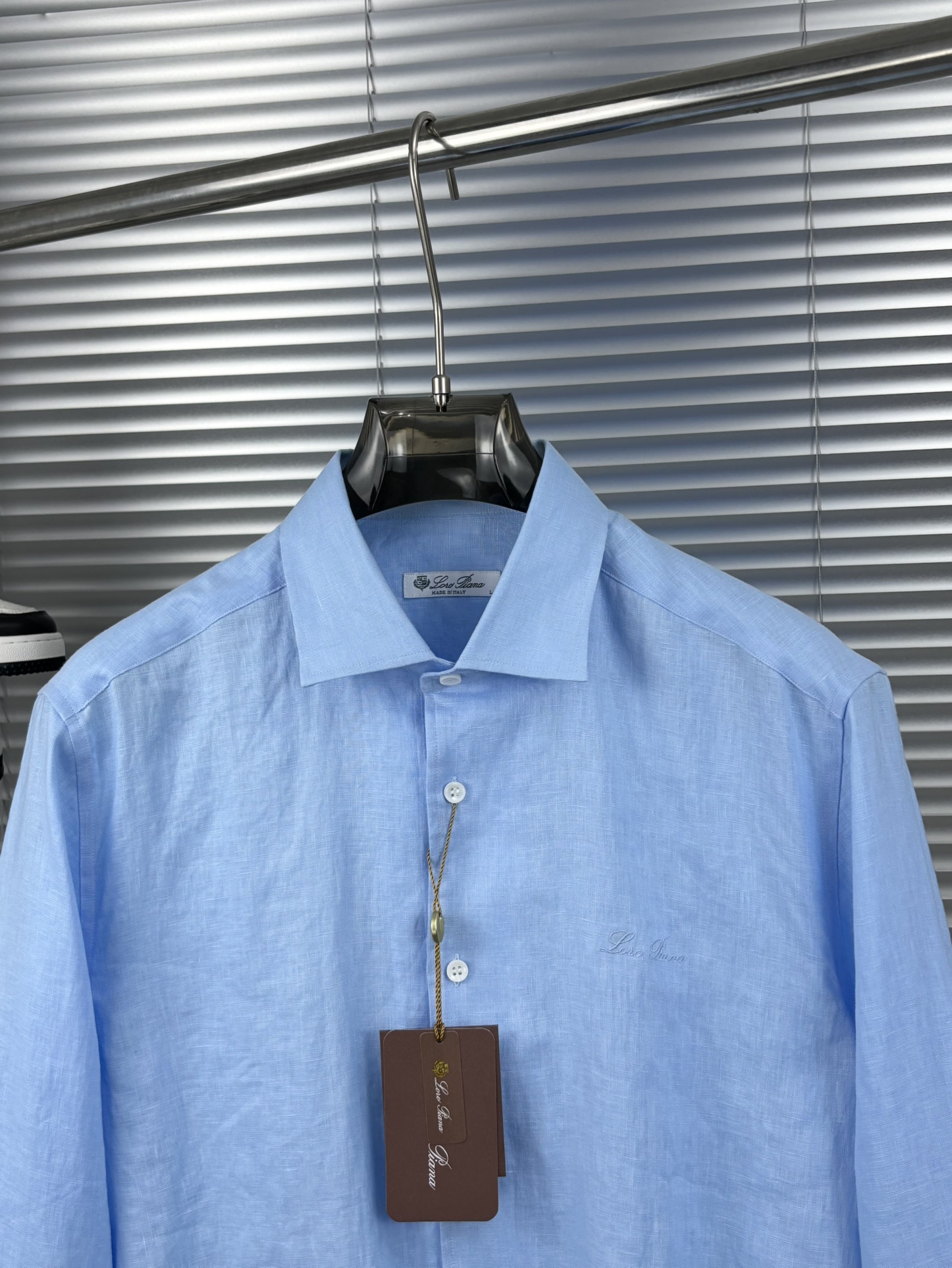 史诗级别的亚麻衬衫，lP🆕独家巨献，胸前刺绣logo多色入荷。原汁原味100%亚麻面料衬衫，麻料以其独特