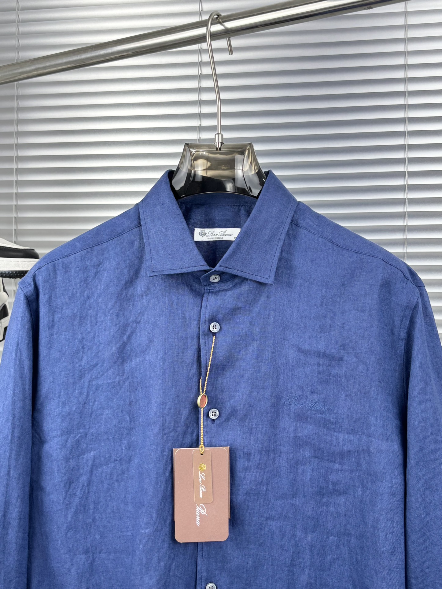 史诗级别的亚麻衬衫，lP🆕独家巨献，胸前刺绣logo多色入荷。原汁原味100%亚麻面料衬衫，麻料以其独特