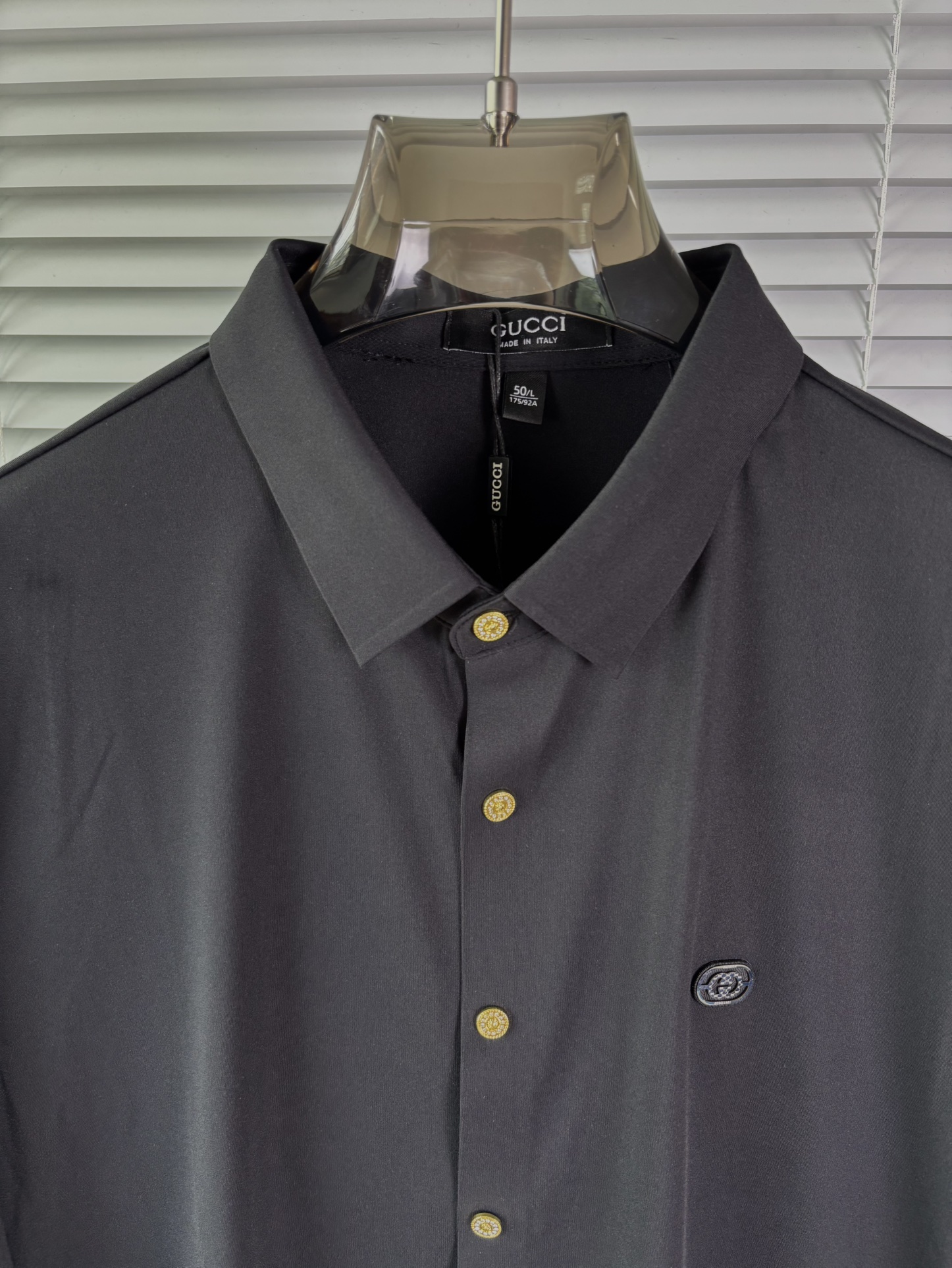 强势上新，新款不断！！！新款衬衫，高级面料高级做工，顶级品质！！！M一XXXLM穿125左右L穿140左