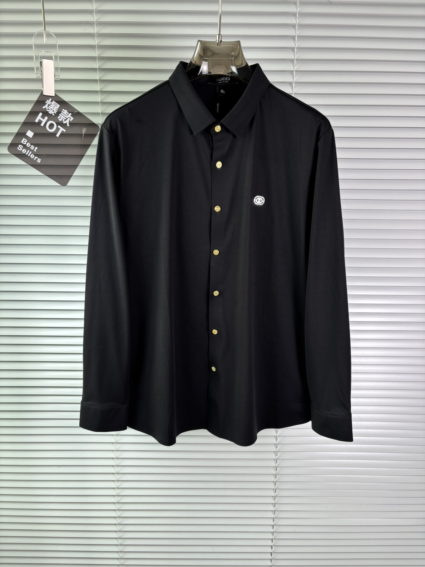 强势上新，新款不断！！！新款衬衫，高级面料高级做工，顶级品质！！！M一XXXLM穿125左右L穿140左