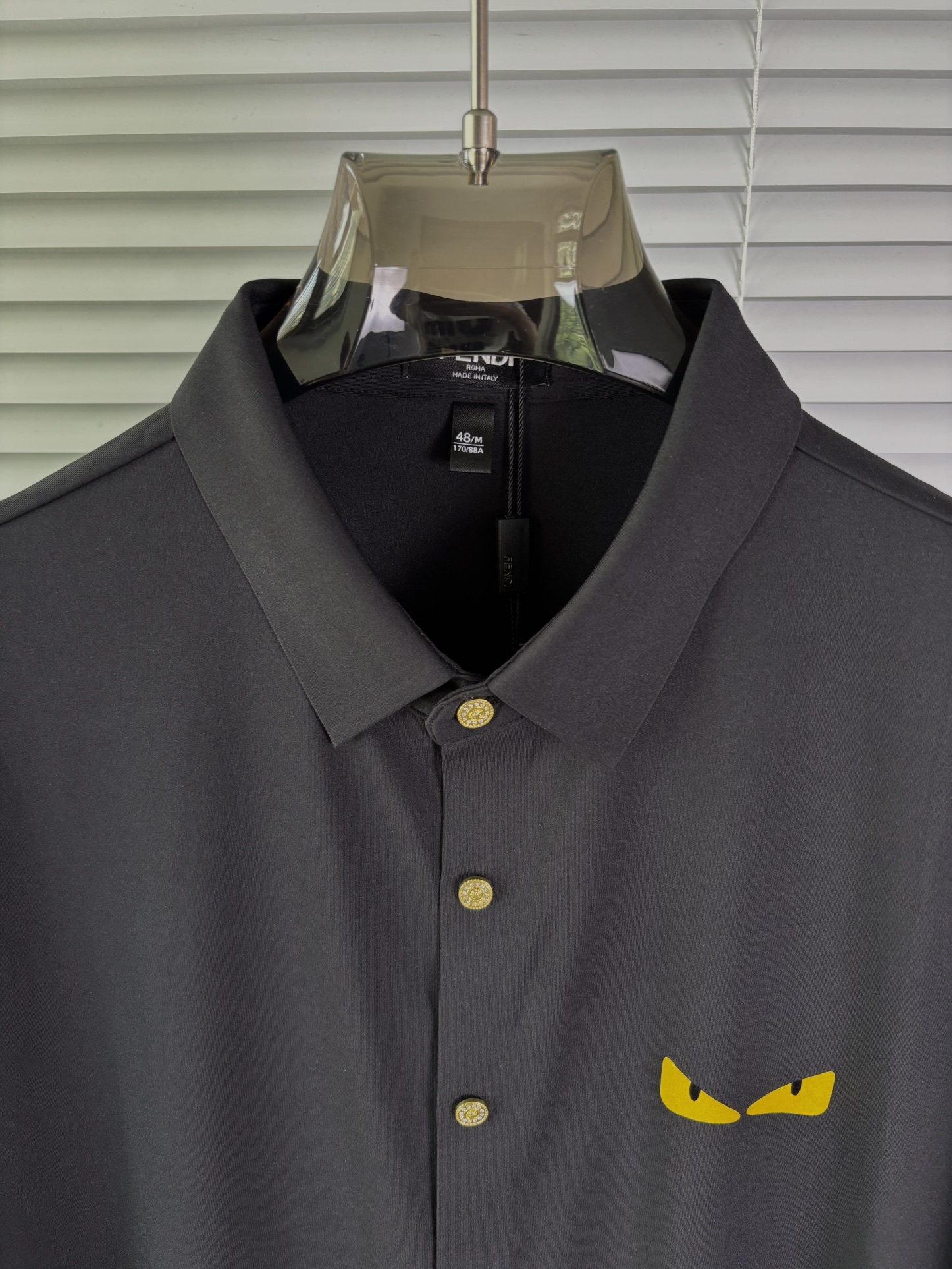 强势上新，新款不断！！！新款衬衫，高级面料高级做工，顶级品质！！！M一XXXLM穿125左右L穿140左