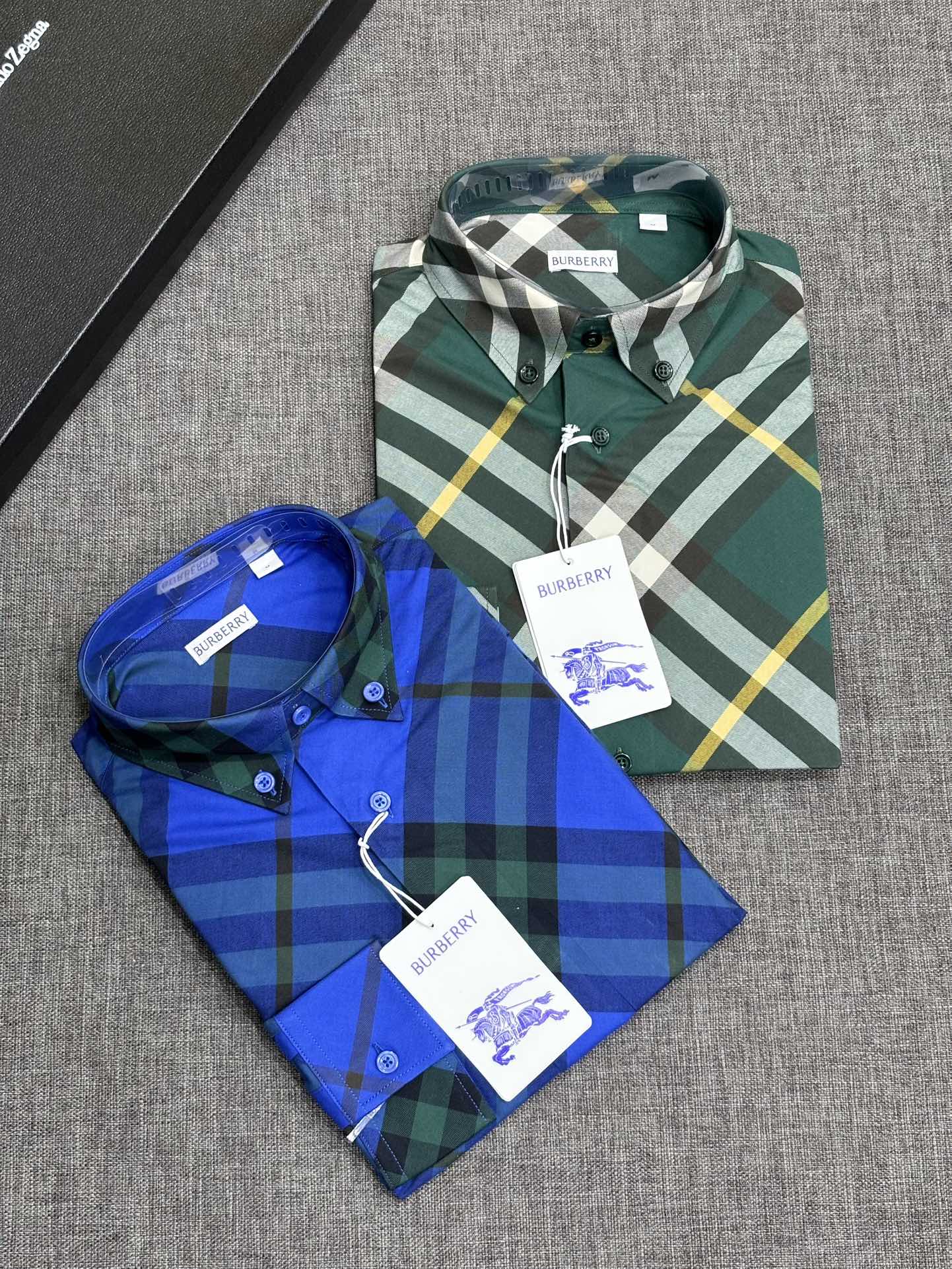 强势上新，新款不断！！！新款衬衫，高级面料高级做工，顶级品质！！！S一XXLS穿125左右m穿140左右