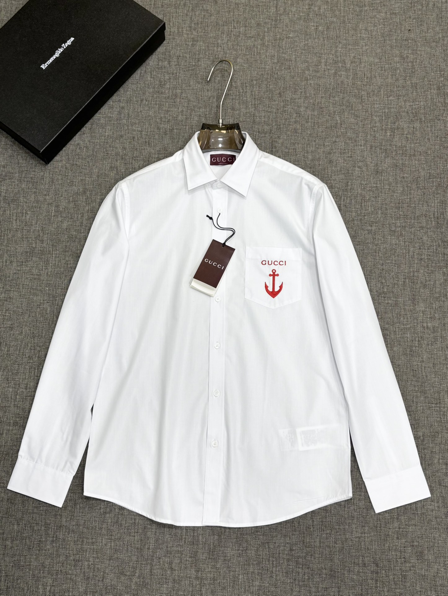 强势上新，新款不断！！！新款衬衫，高级面料高级做工，顶级品质！！！S一XXLS穿125左右m穿140左右