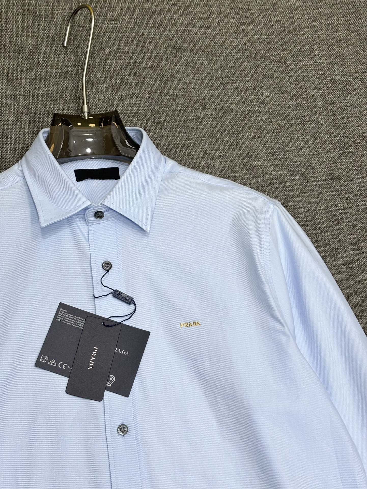 强势上新，新款不断！！！新款衬衫，高级面料高级做工，顶级品质！！！S一XXLS穿125左右m穿140左右